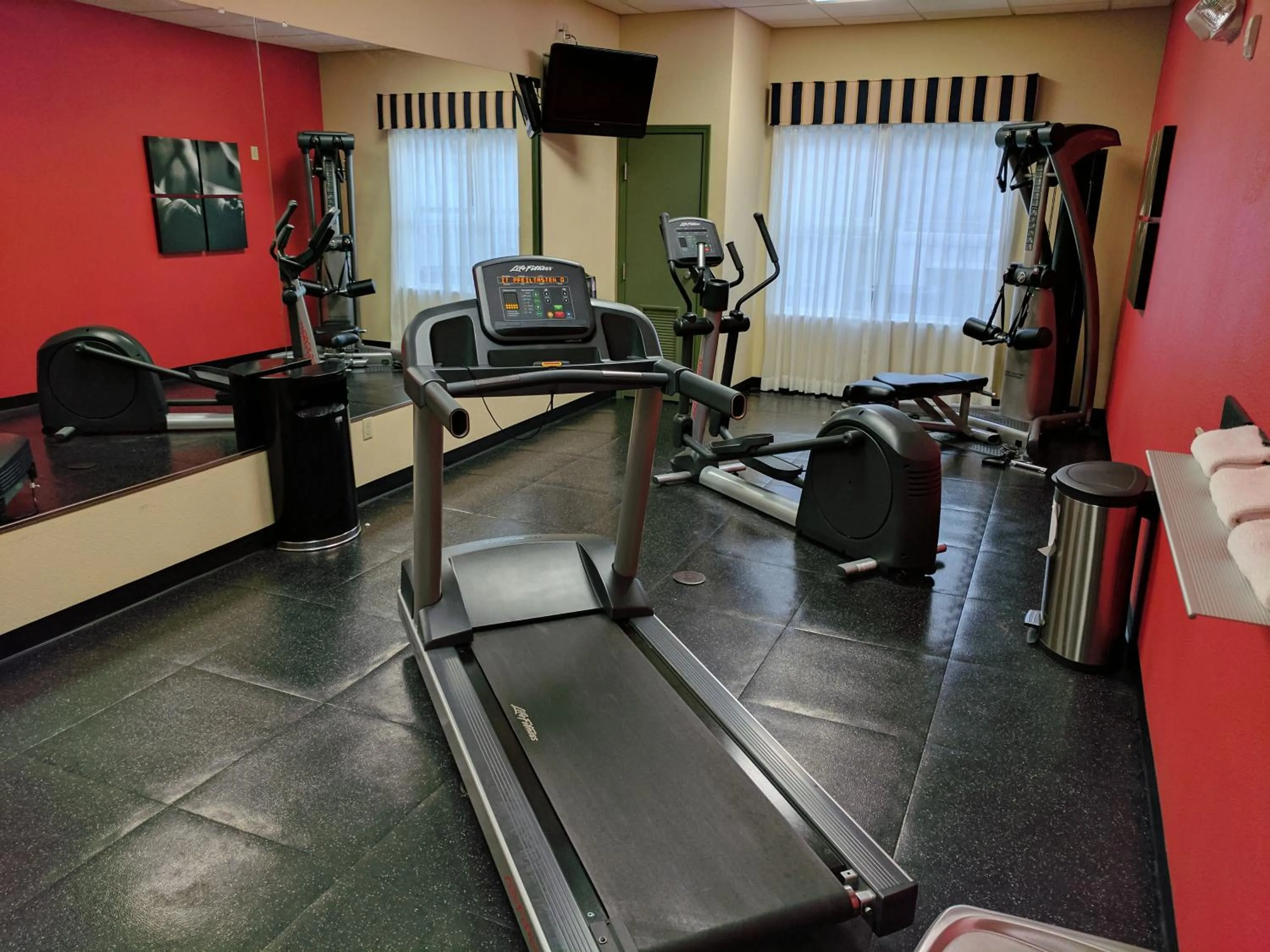 Fitness centre/facilities in Country Inn & Suites by Radisson, Tallahassee-University Area, FL