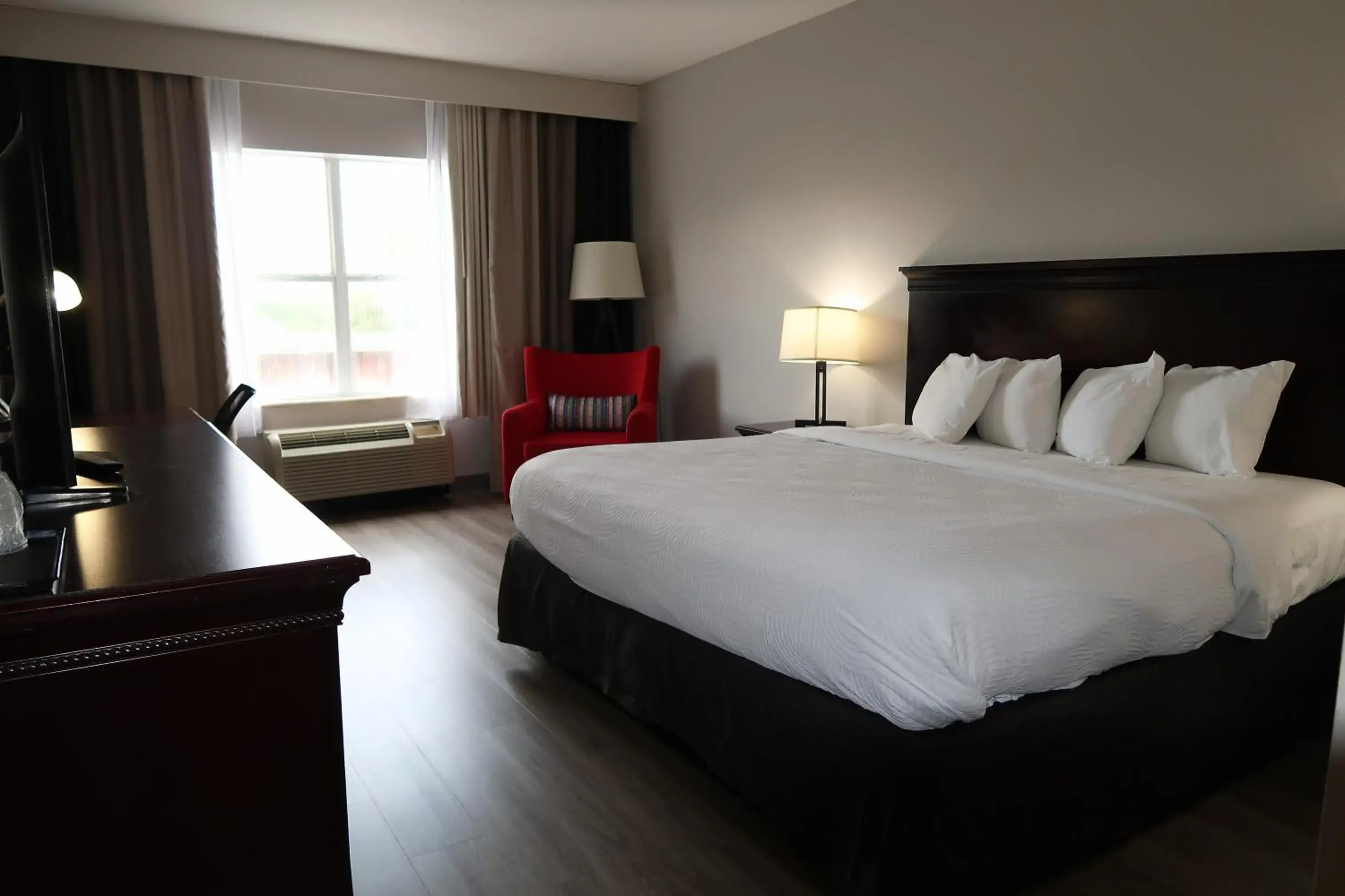 King Room - Non-Smoking in Country Inn & Suites by Radisson, Tallahassee-University Area, FL King Room - Non-Smoking in Country Inn & Suites by Radisson, Tallahassee-University Area, FL