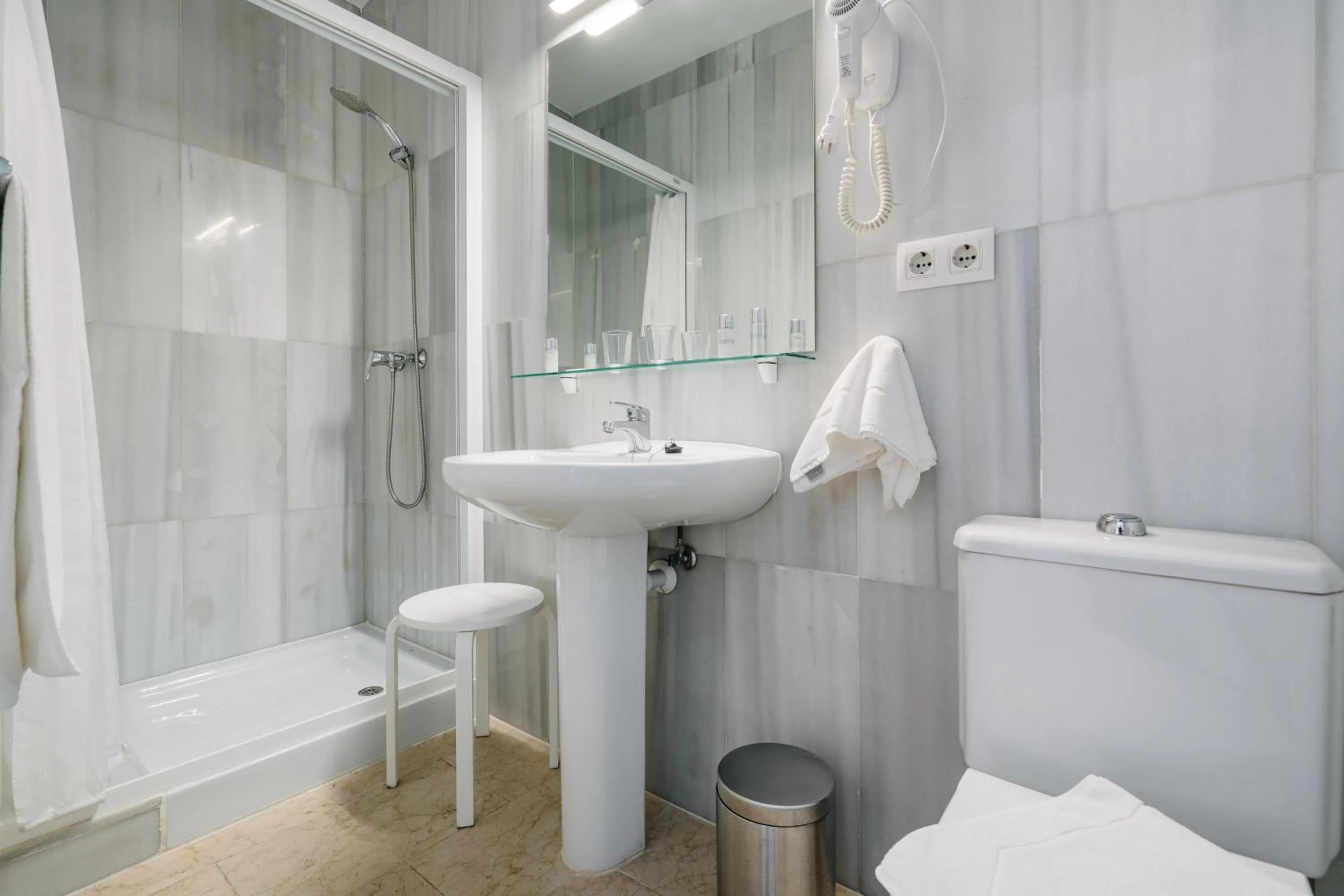 Shower in Boutique Hotel Mamabels