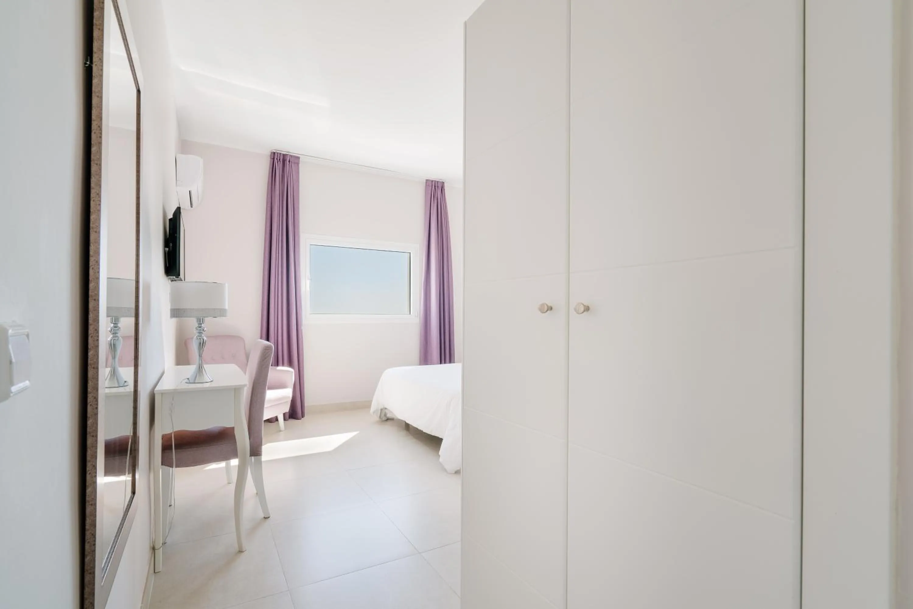 Photo of the whole room, Bed in Boutique Hotel Mamabels