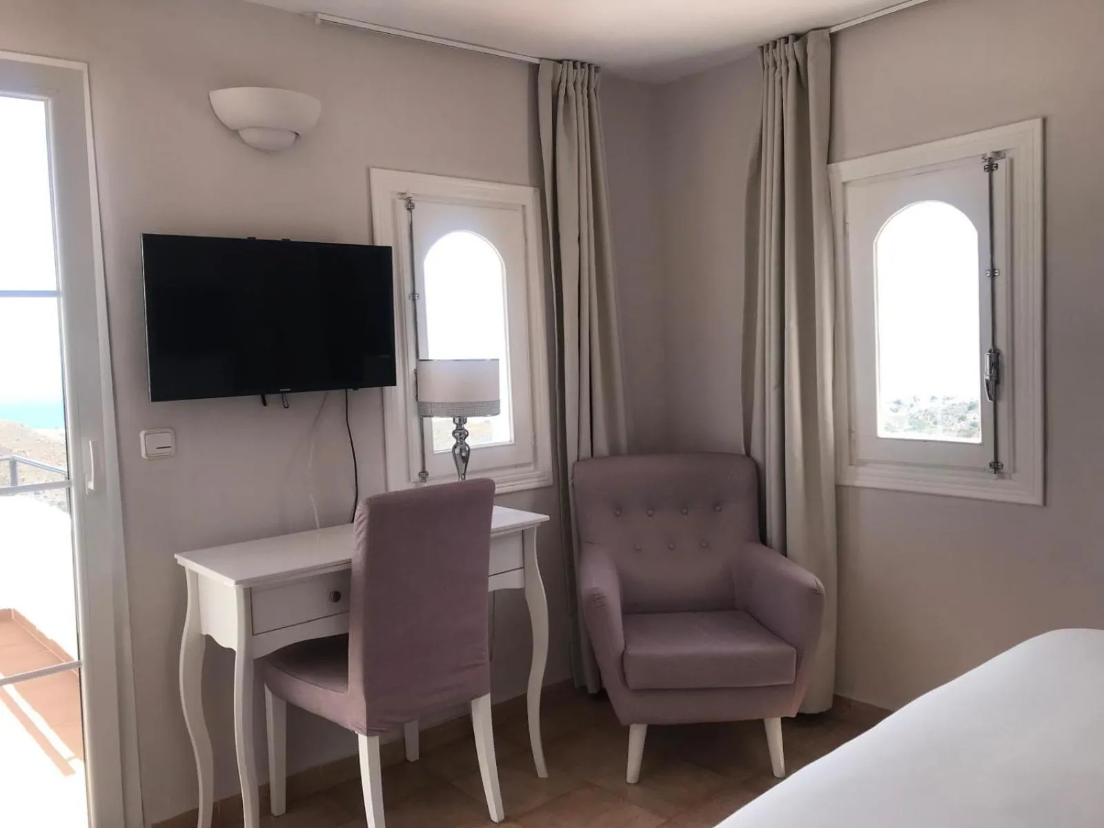 TV and multimedia, Bed in Boutique Hotel Mamabels