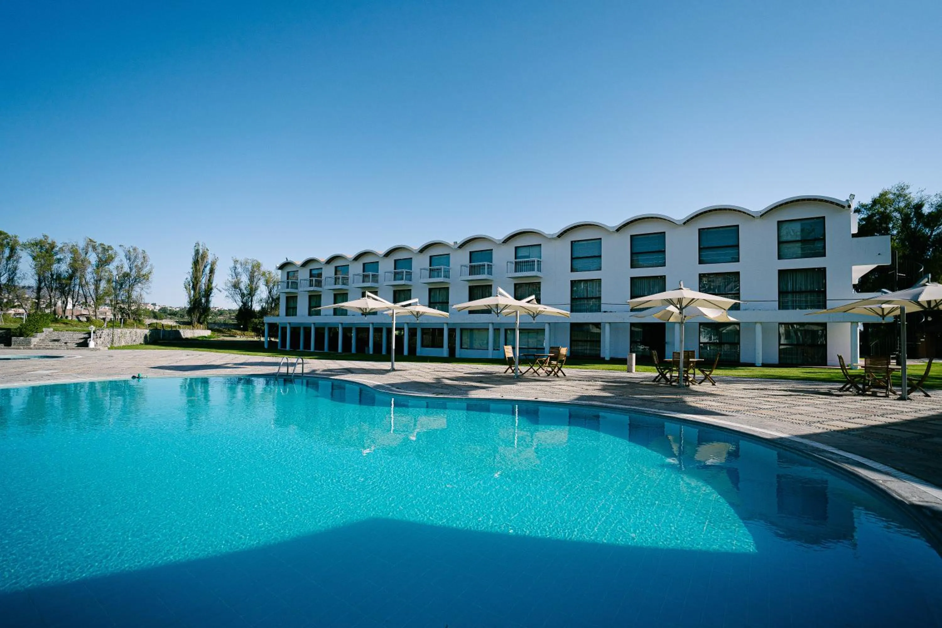 Swimming pool in BTH Hotel Arequipa Lake