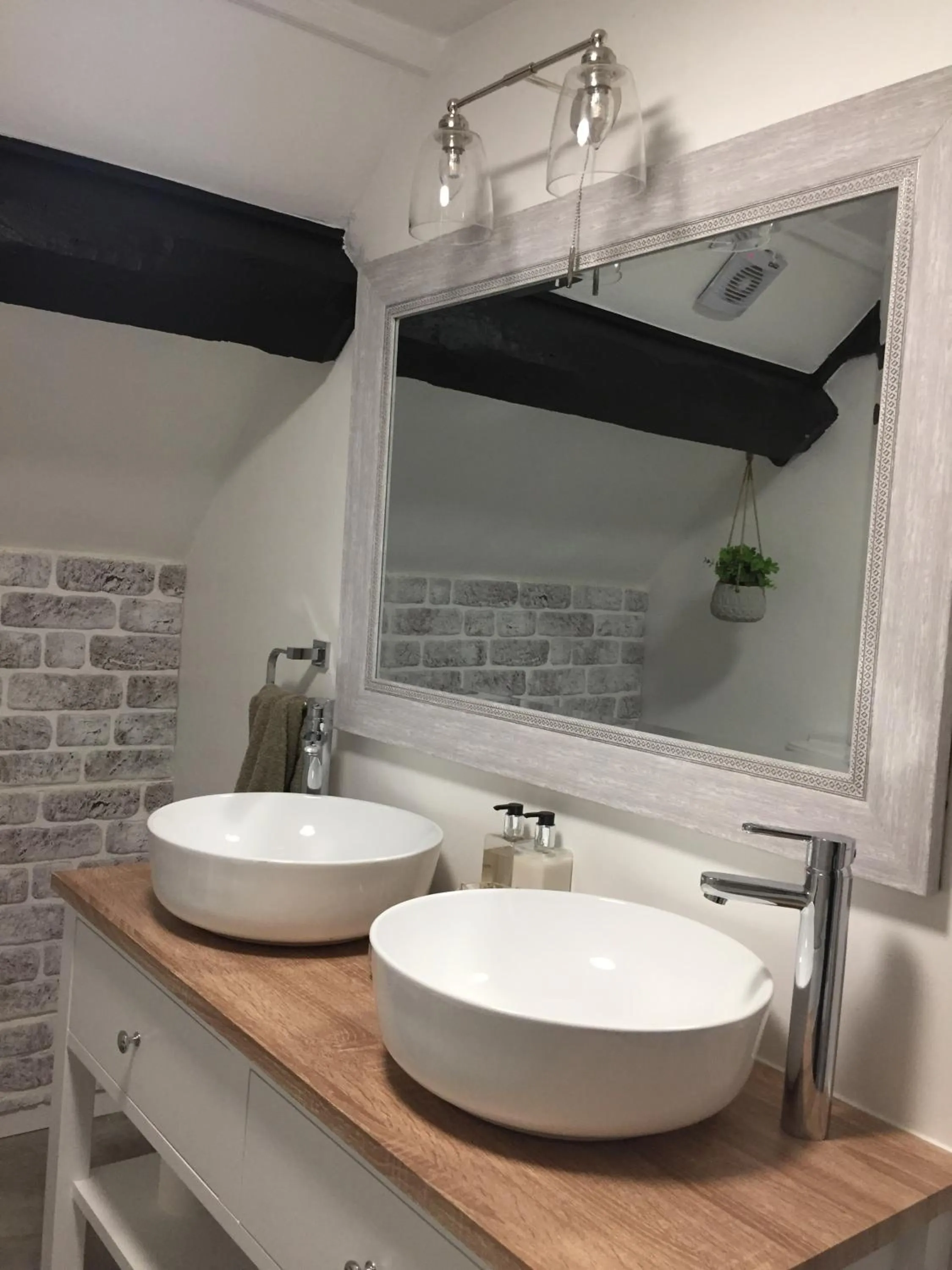 Bathroom in Castle Lodge Wilton