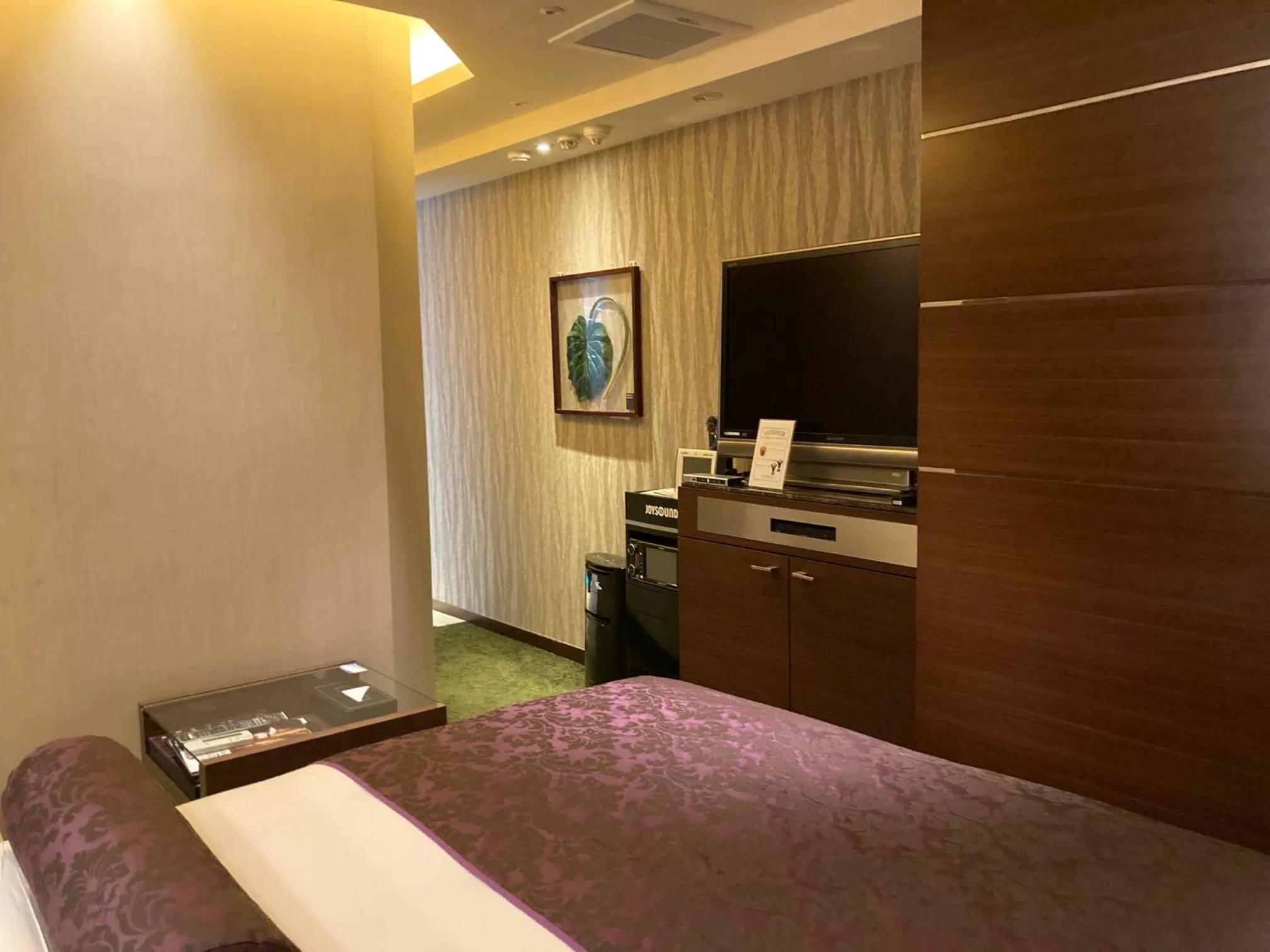 TV and multimedia, Bed in HOTEL THE GLANZ