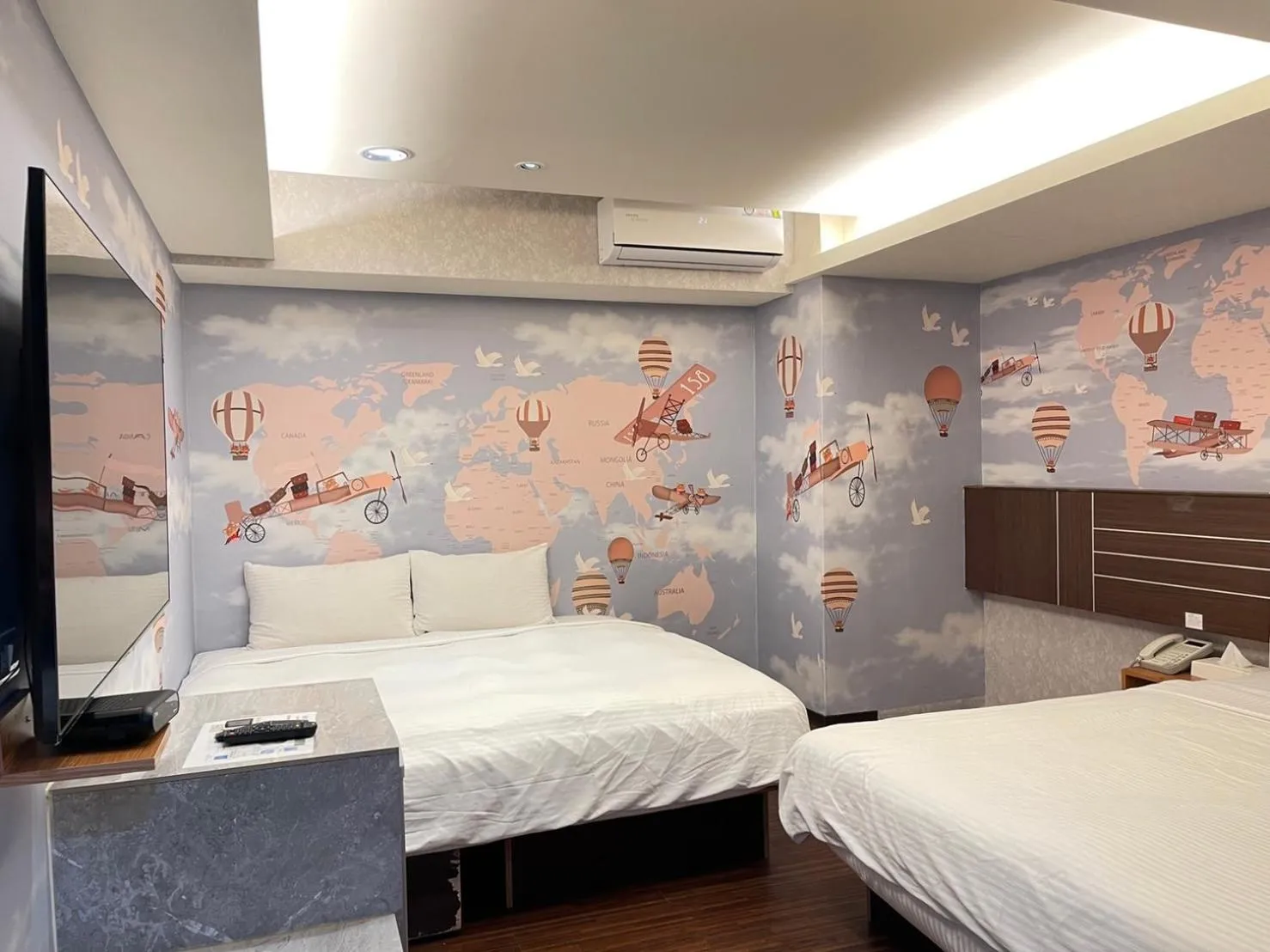 Bed in Jung Shin Hotel