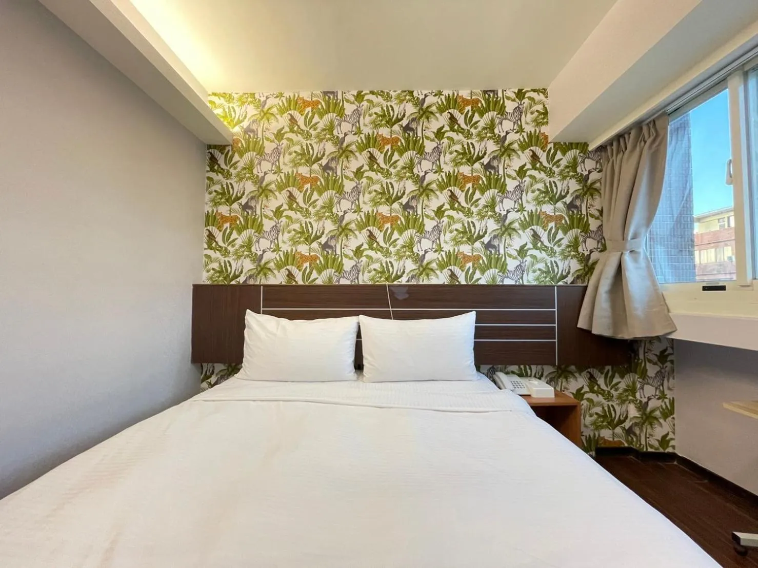 Bed in Jung Shin Hotel