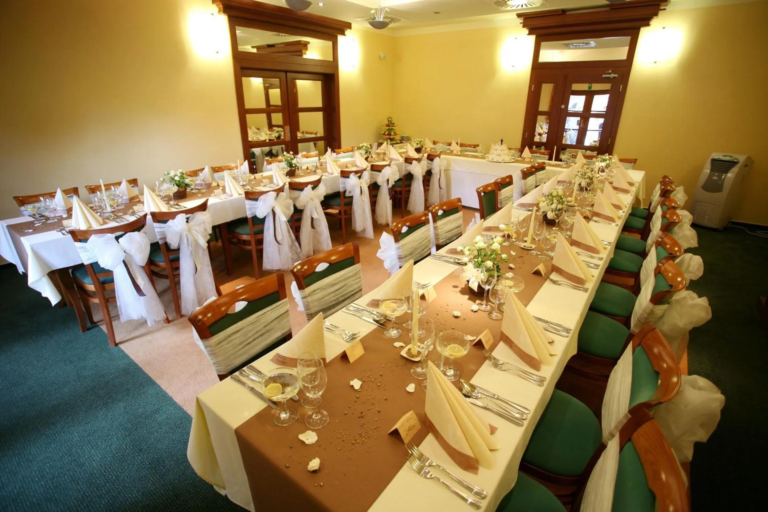 Banquet/Function facilities in Wellness Hotel Happy Star