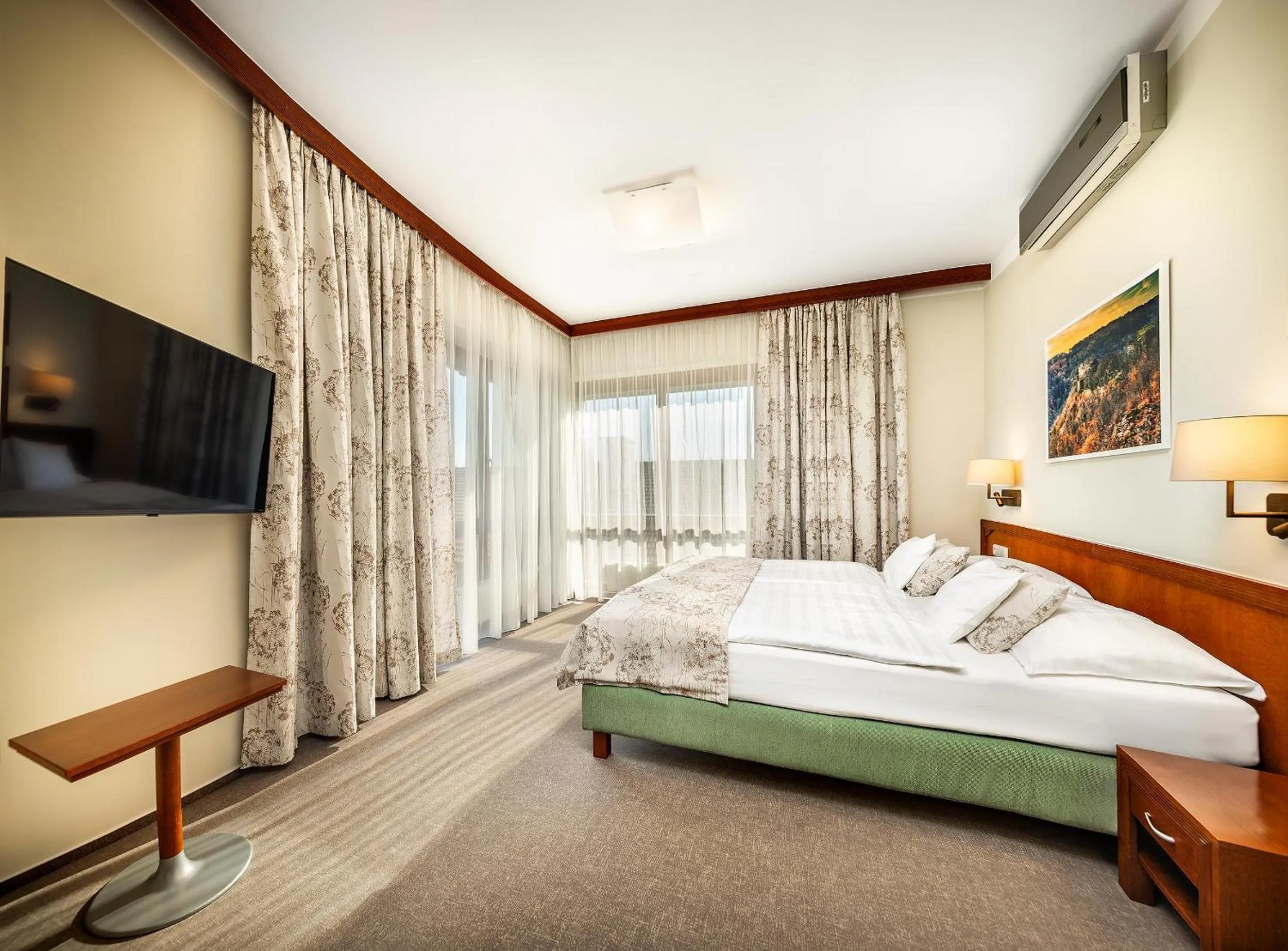 Bedroom, Bed in Wellness Hotel Happy Star