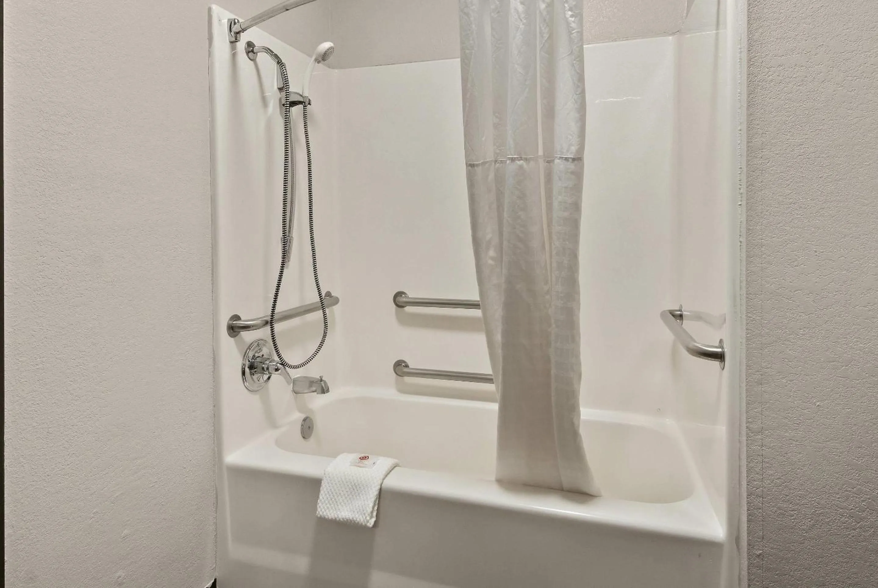 Bedroom in Comfort Suites Fort Worth North Fossil Creek