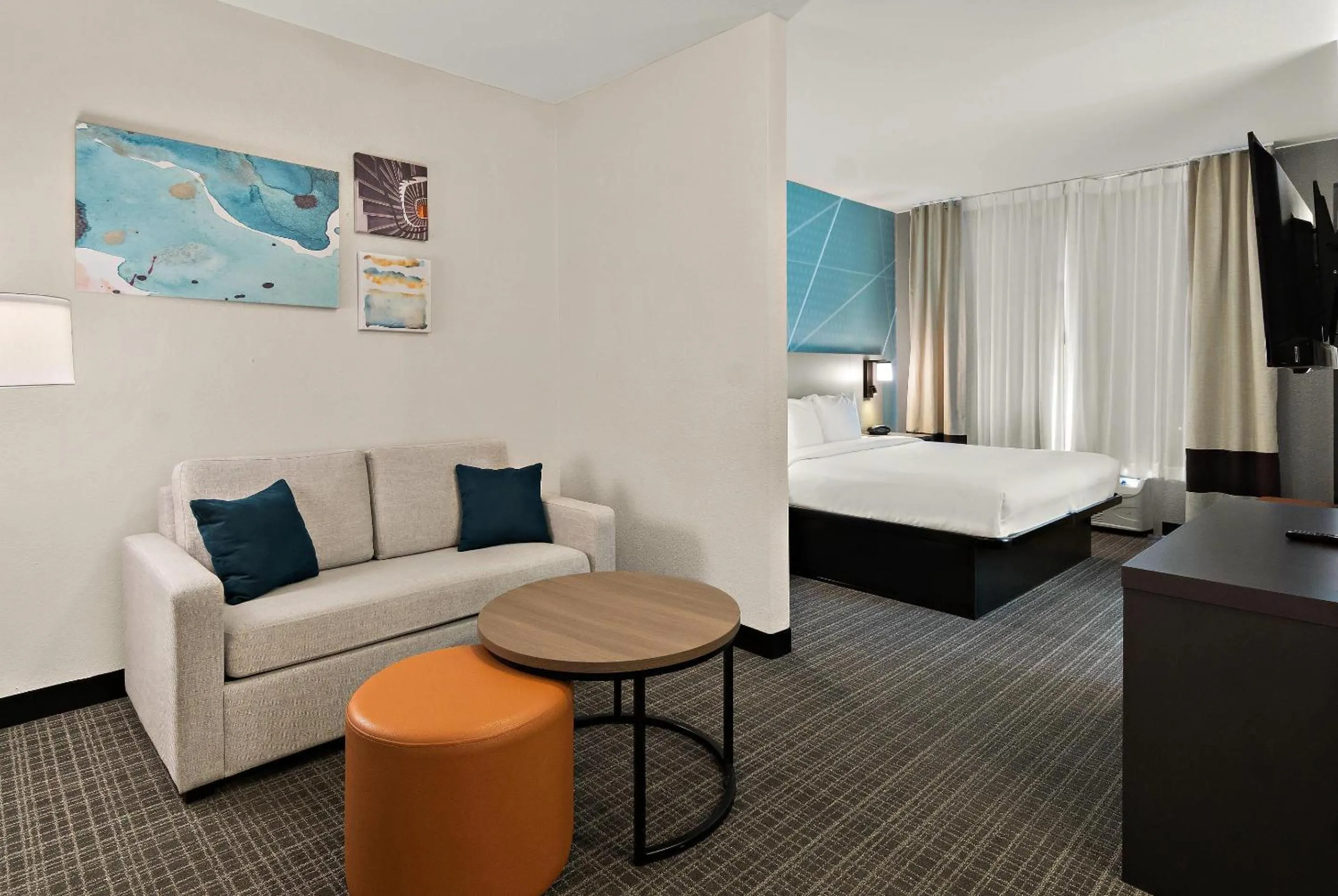 Bedroom, Bed in Comfort Suites Fort Worth North Fossil Creek