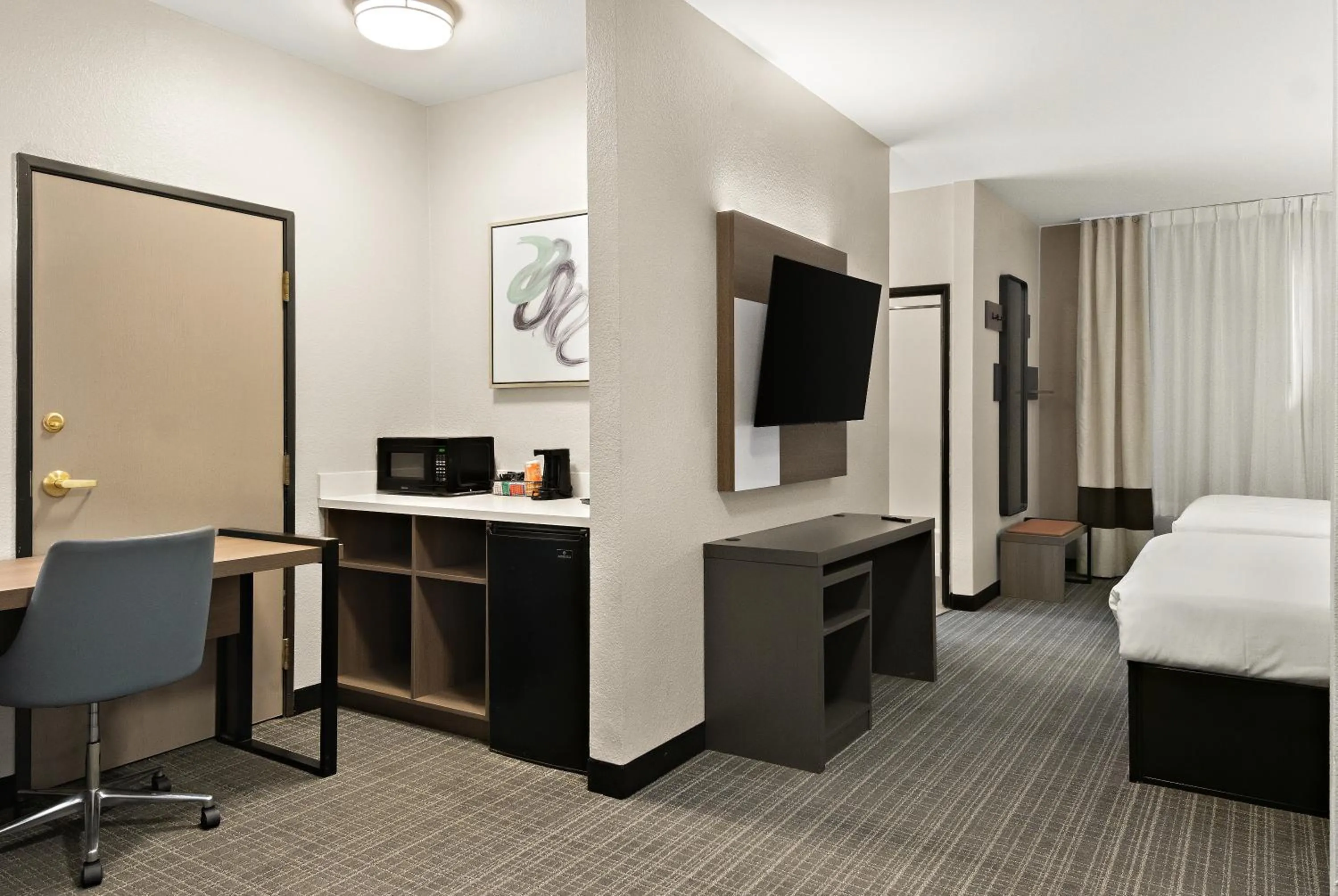 Bed in Comfort Suites Fort Worth North Fossil Creek