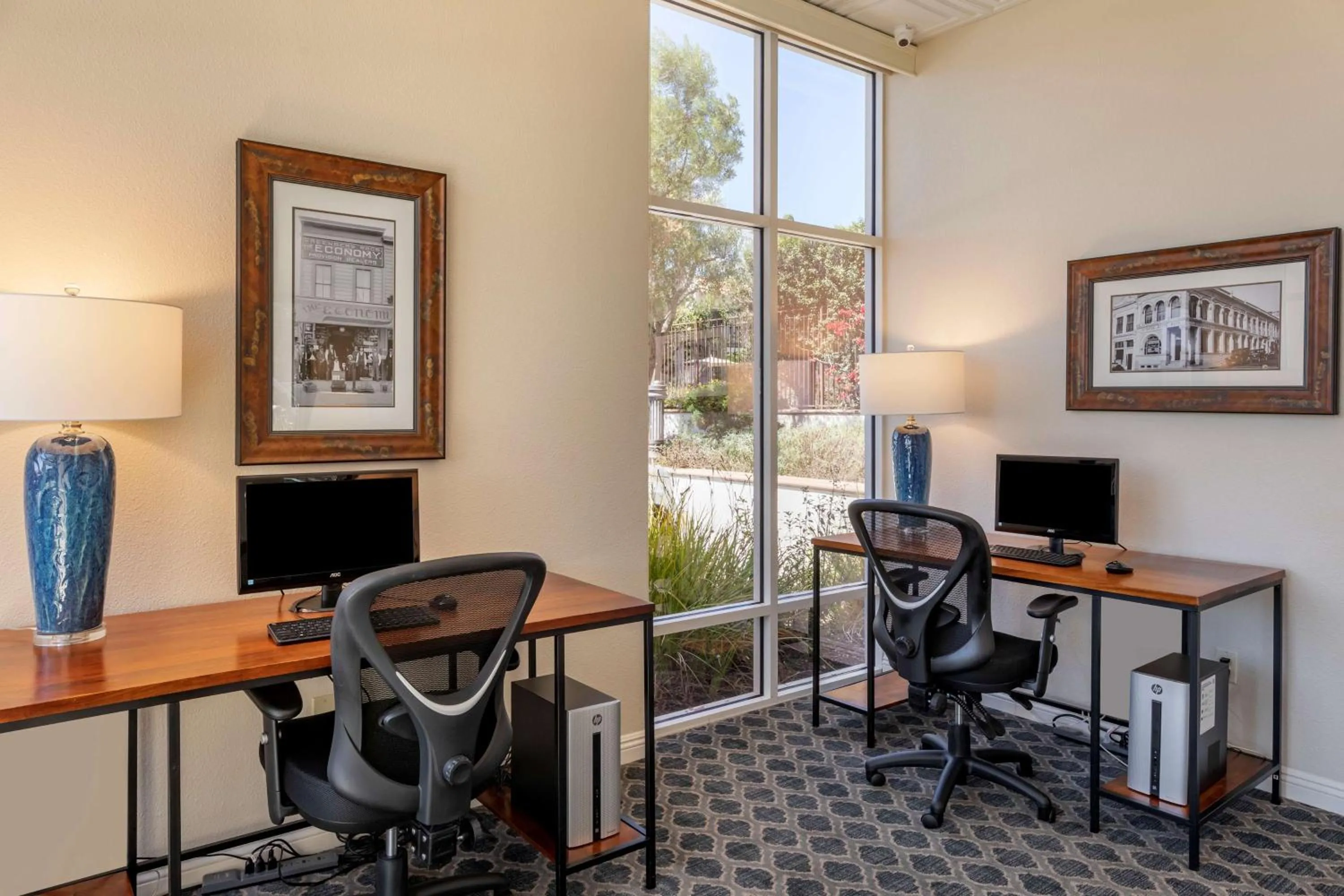 Business facilities in Best Western Plus Royal Oak Hotel