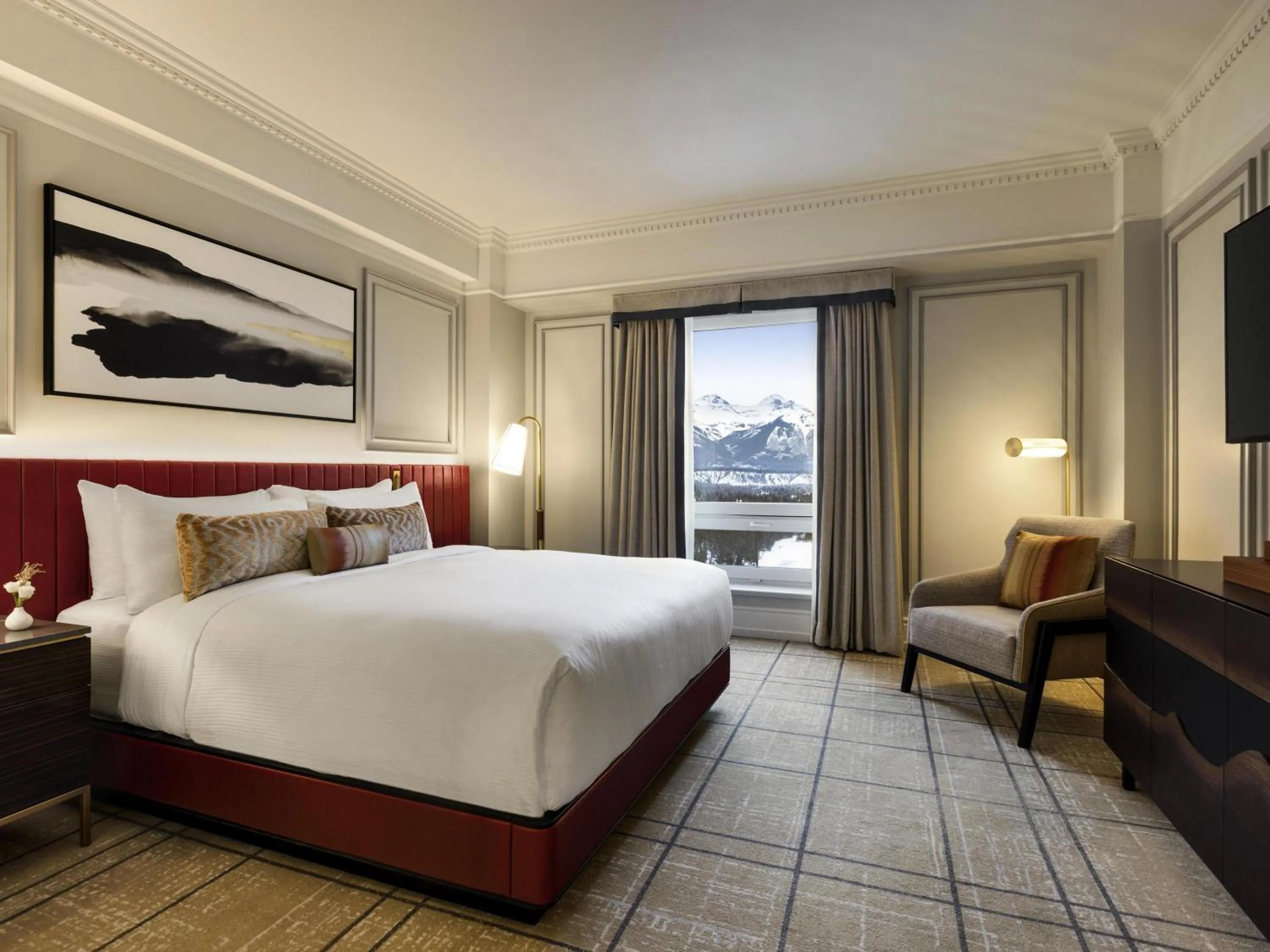 Bedroom, Bed in Fairmont Banff Springs