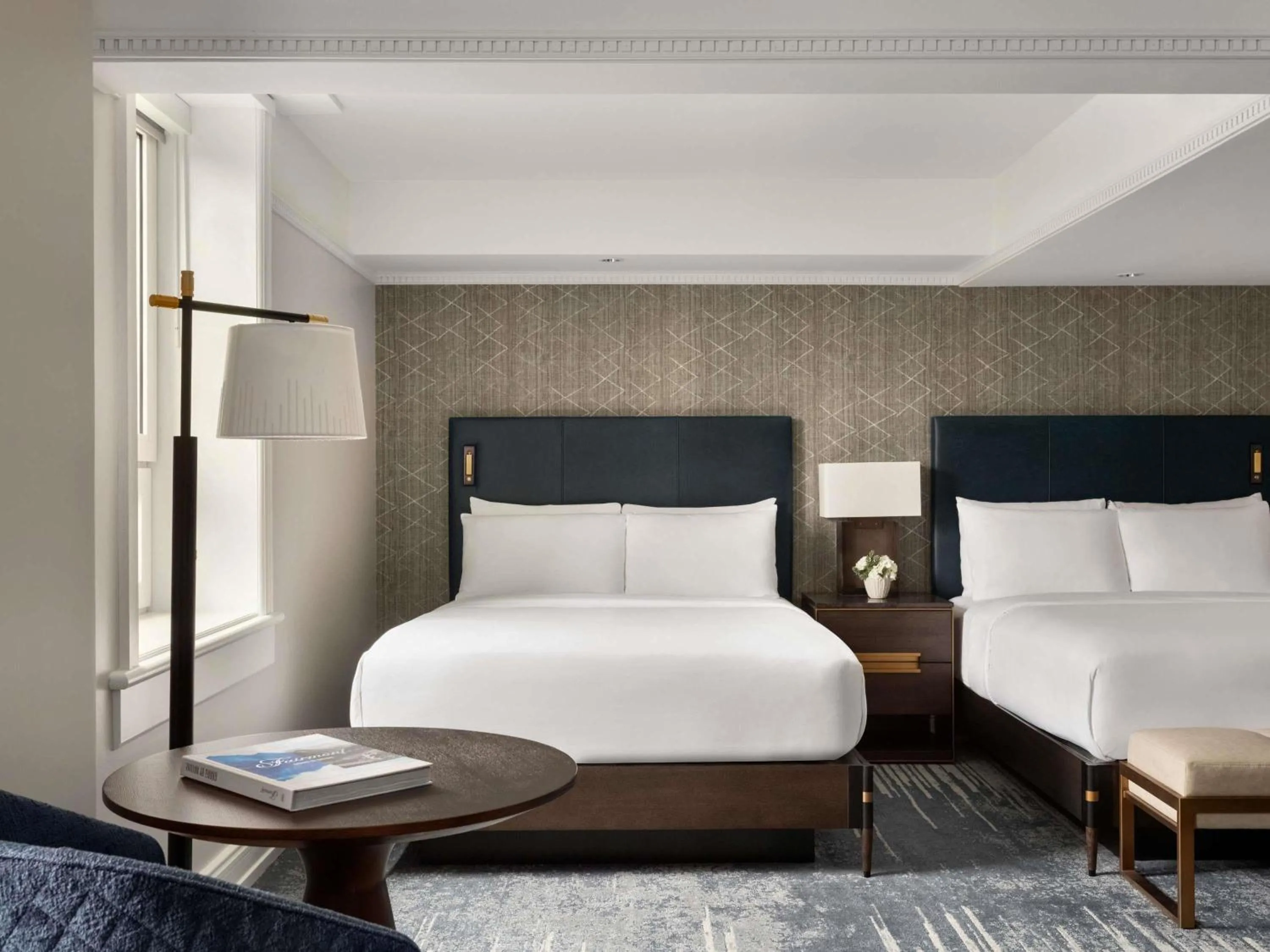 Bedroom, Bed in Fairmont Banff Springs