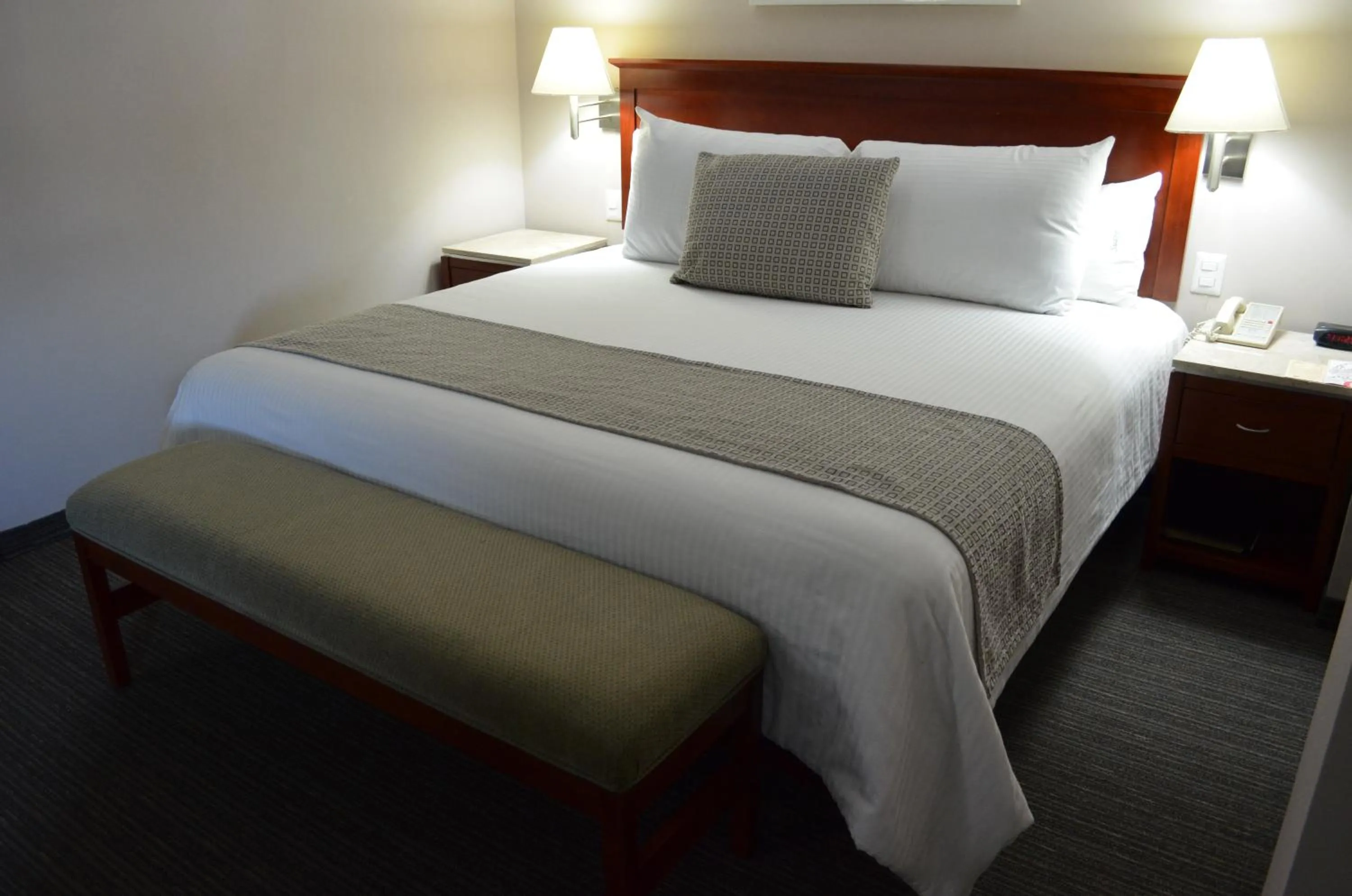 Photo of the whole room, Bed in Casa Inn Business Hotel Celaya