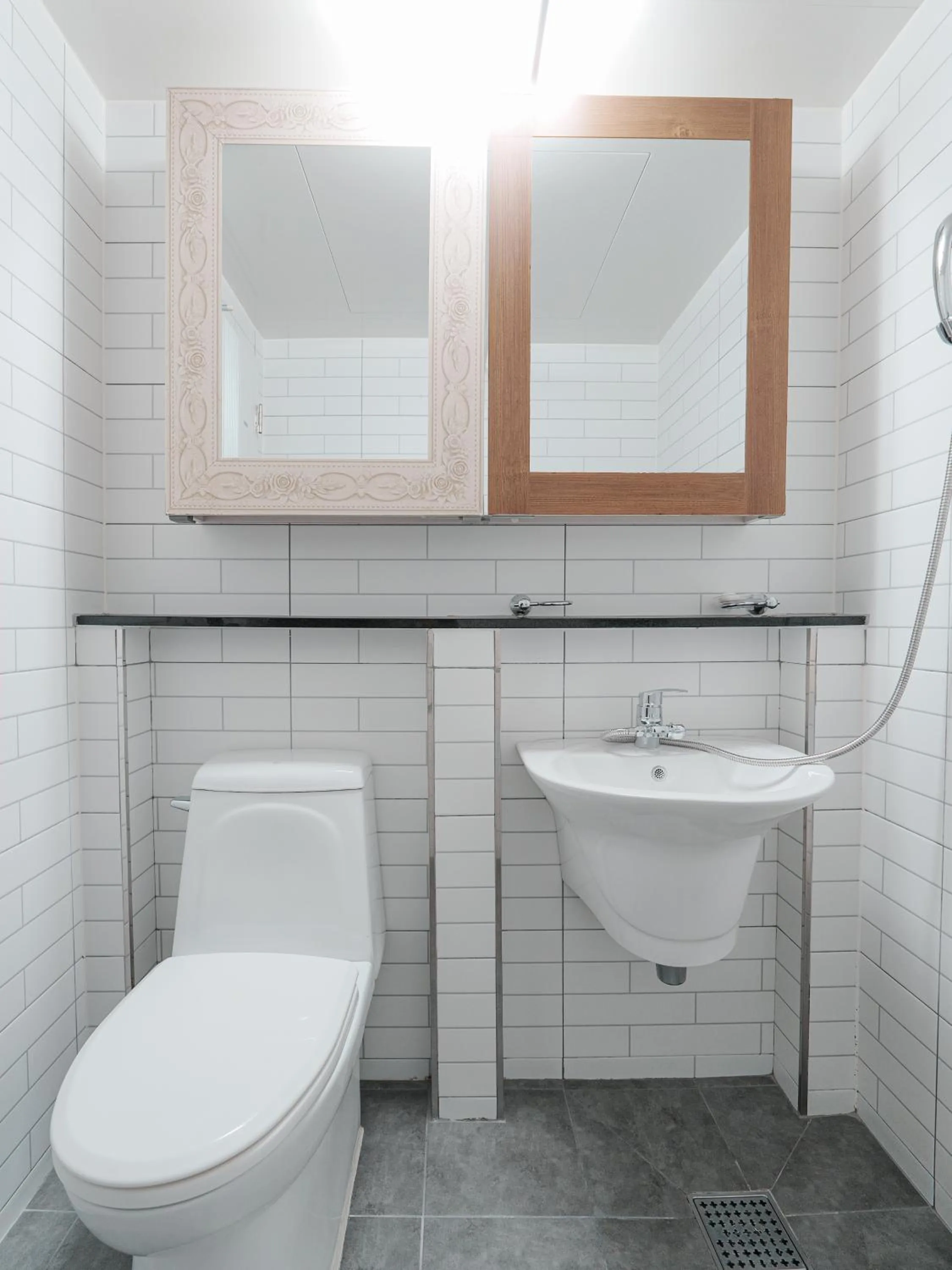 Bathroom in 인천공항 게스트하우스 레인부츠