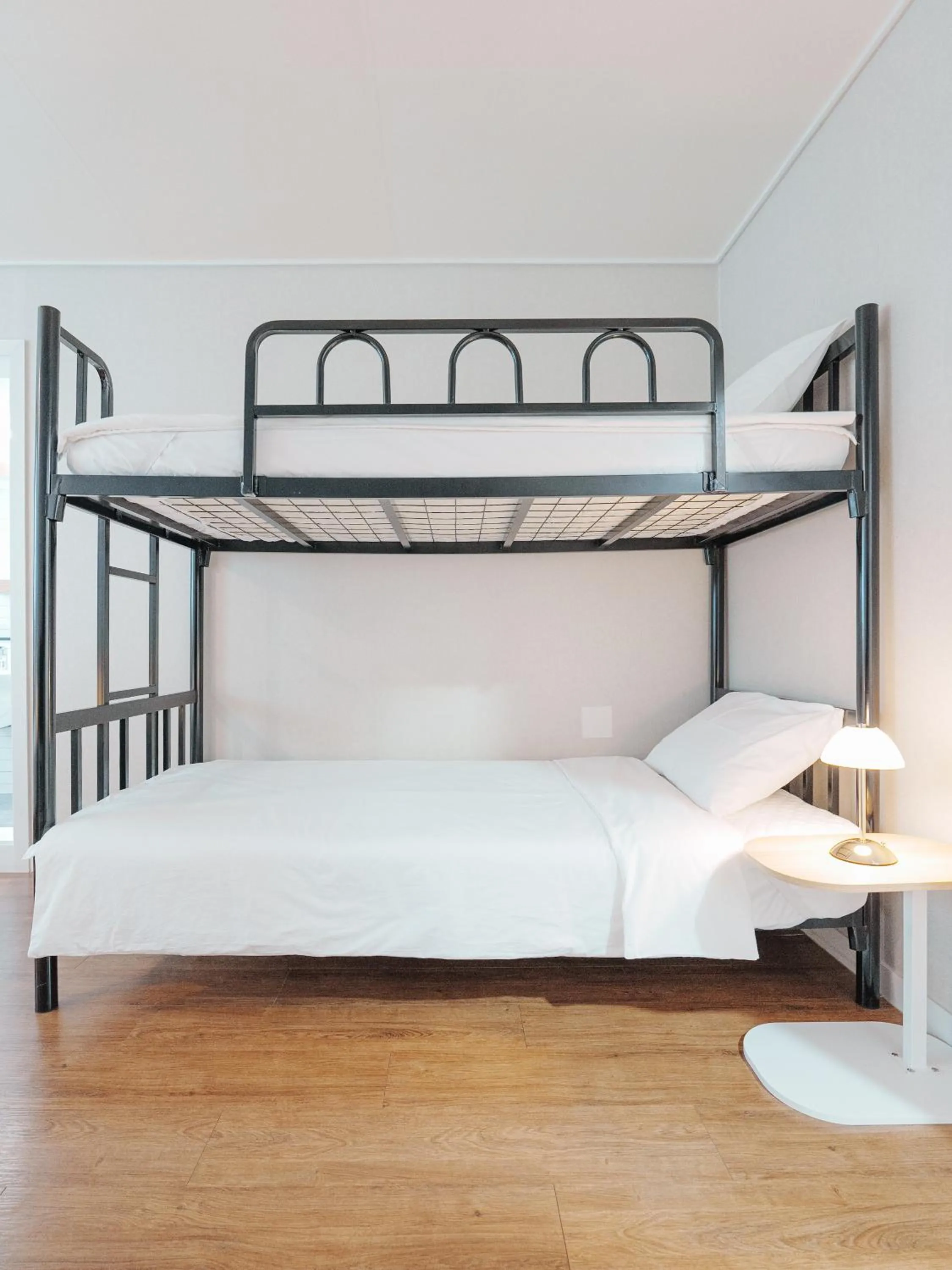 Bedroom, Bed in 인천공항 게스트하우스 레인부츠