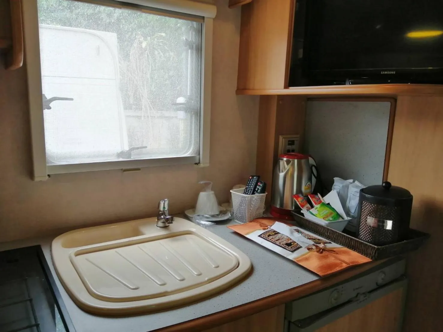 Coffee/tea facilities in Doithinnan Resort