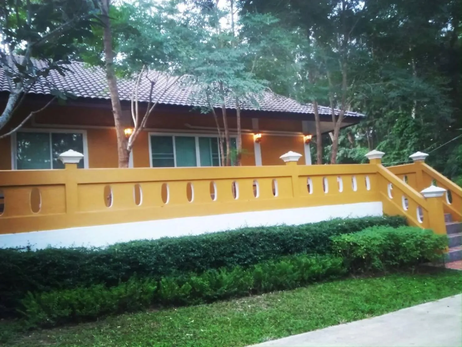 Property building in Doithinnan Resort