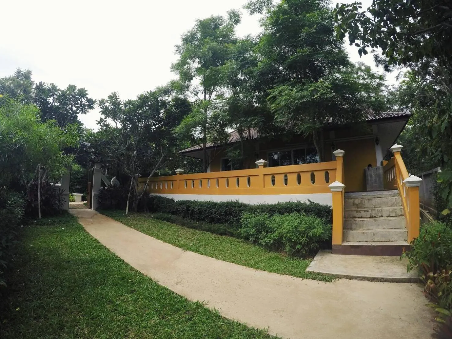 Property building in Doithinnan Resort