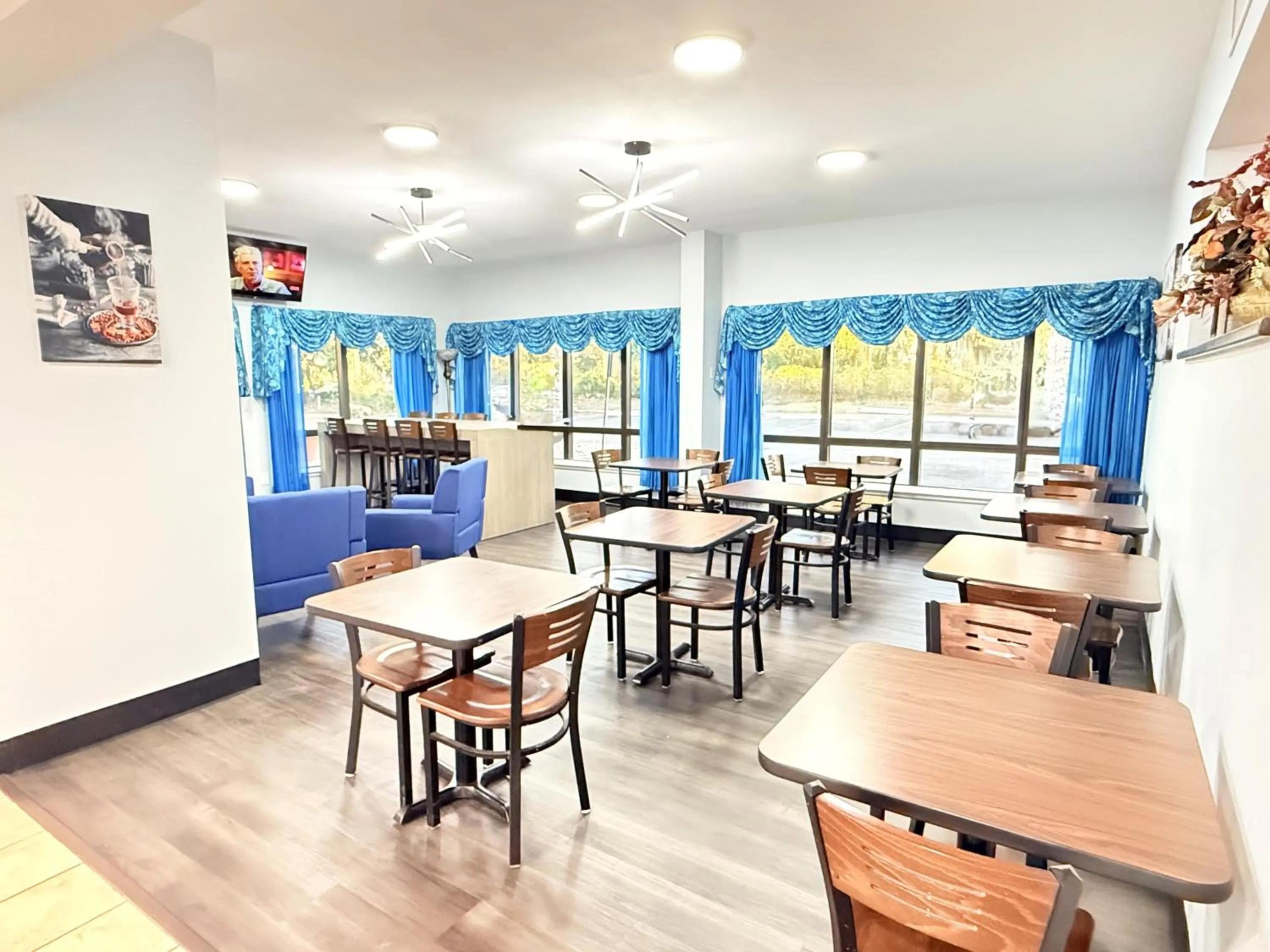 Breakfast in Baymont by Wyndham Tallahassee