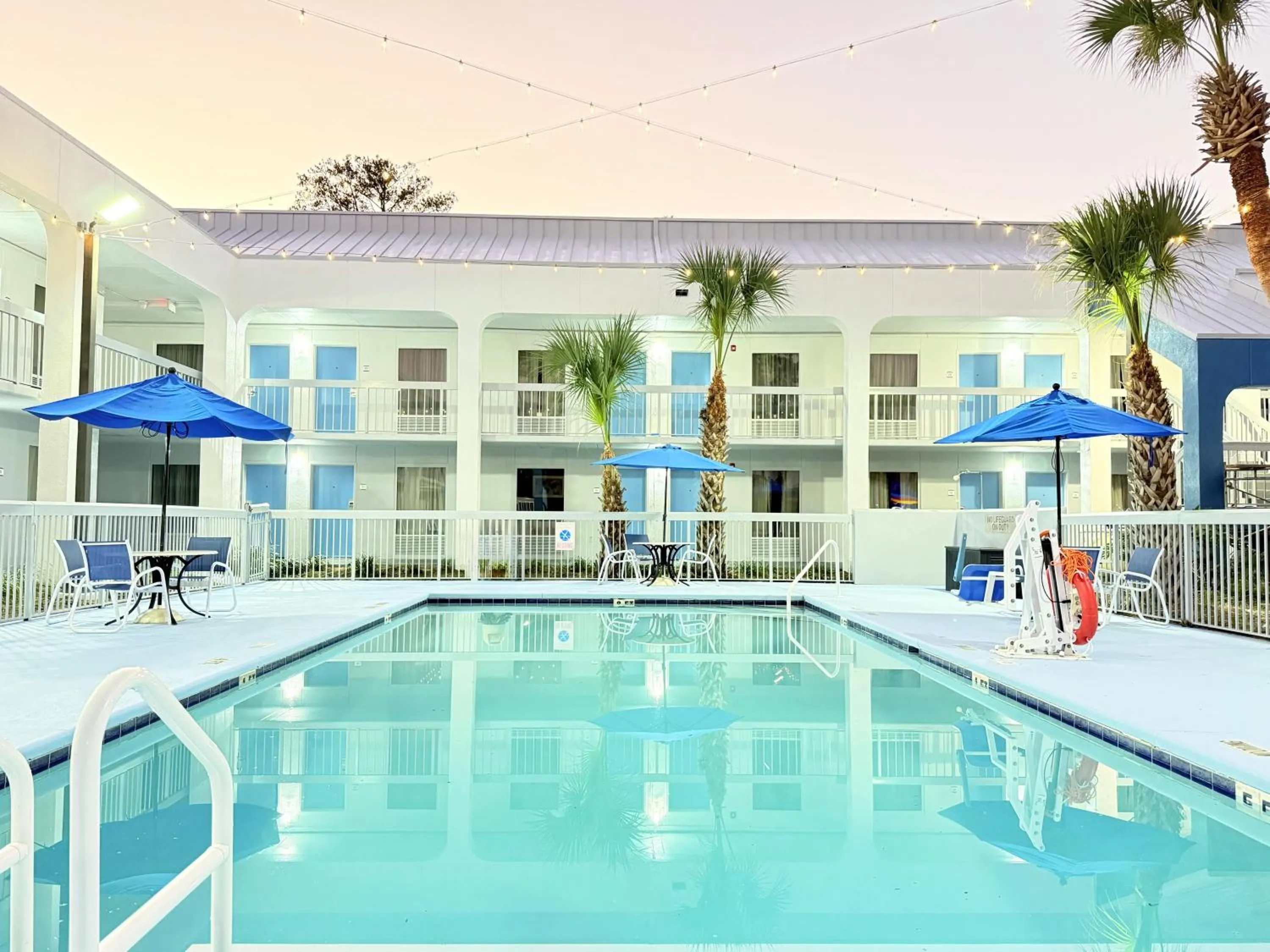 Swimming pool in Baymont by Wyndham Tallahassee