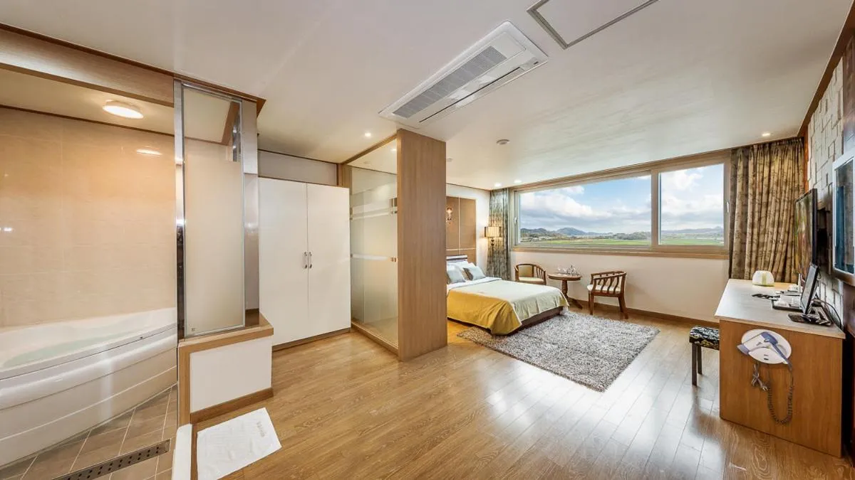 Bed in Venezia Hotel