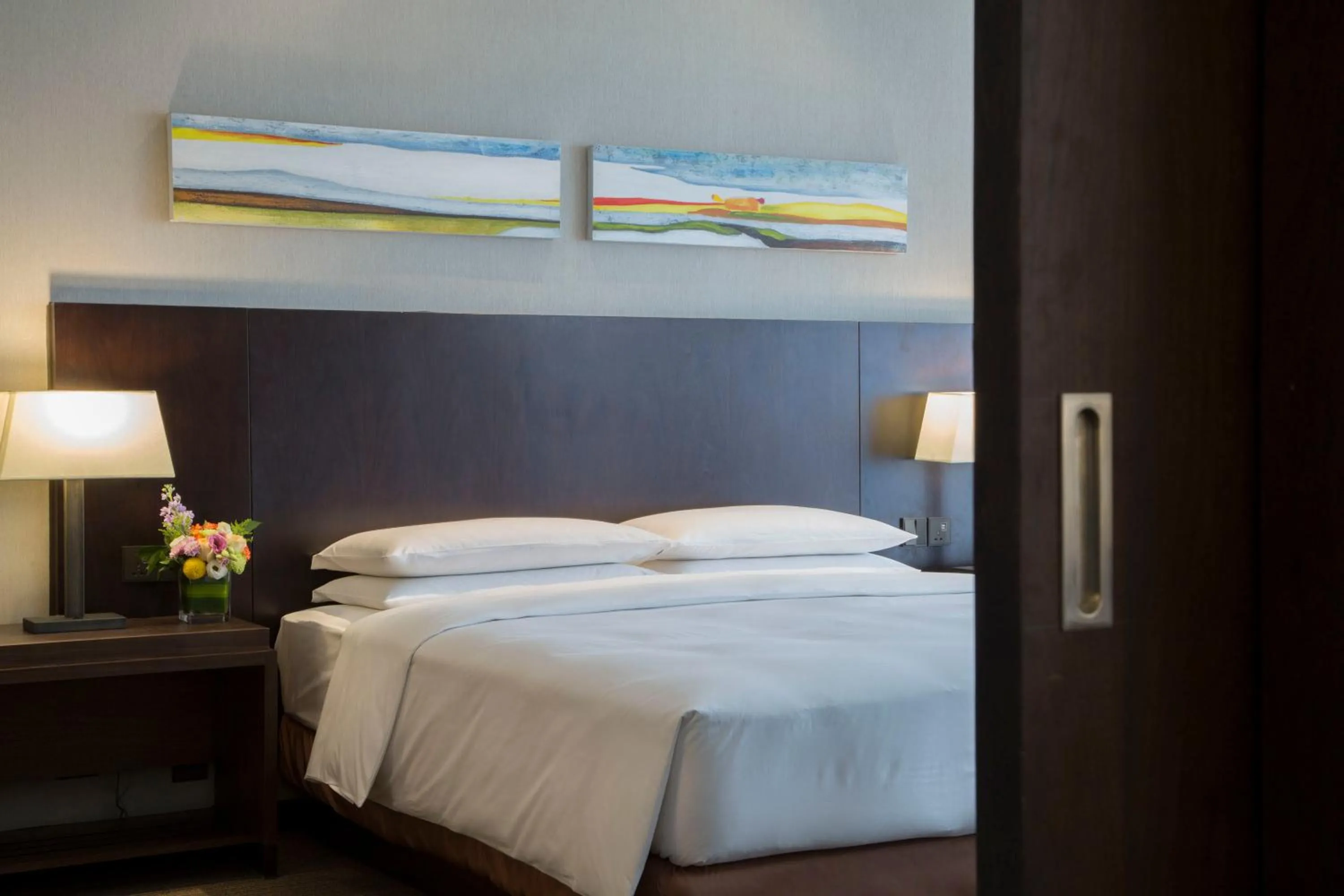 Bed in Hyatt Place Shanghai New Hongqiao