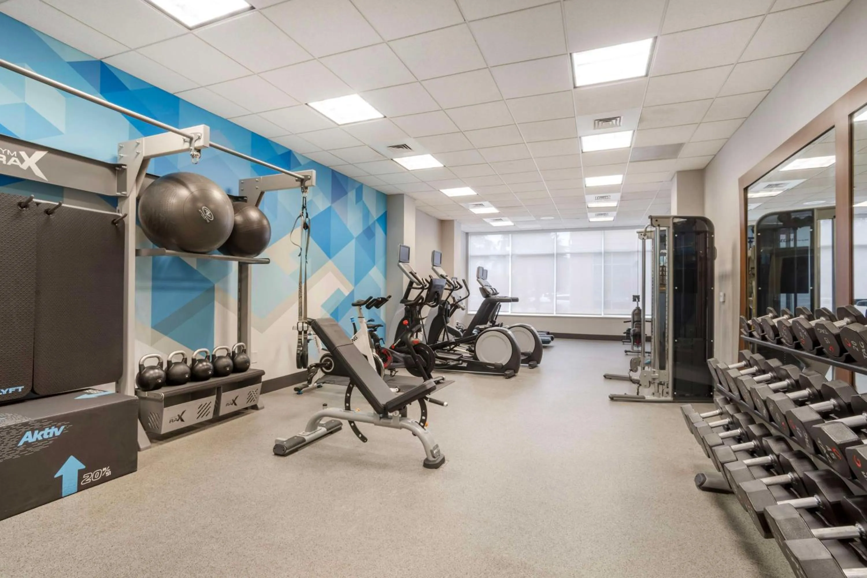 Fitness centre/facilities in Hilton Garden Inn Charlotte/Concord