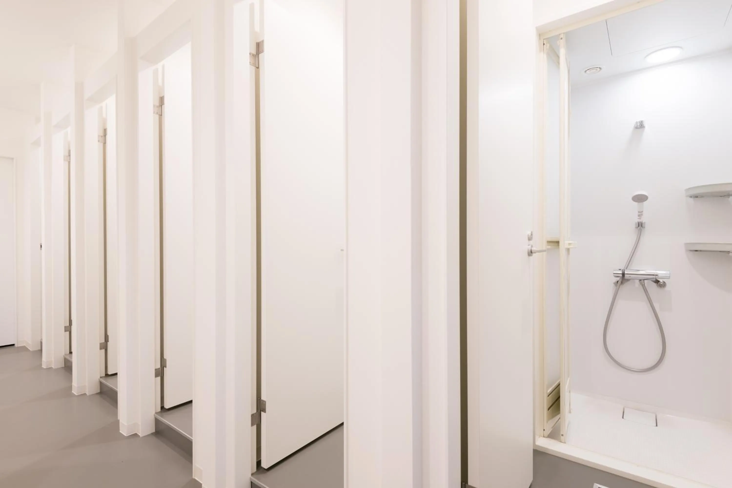 Shower in BON Hostel