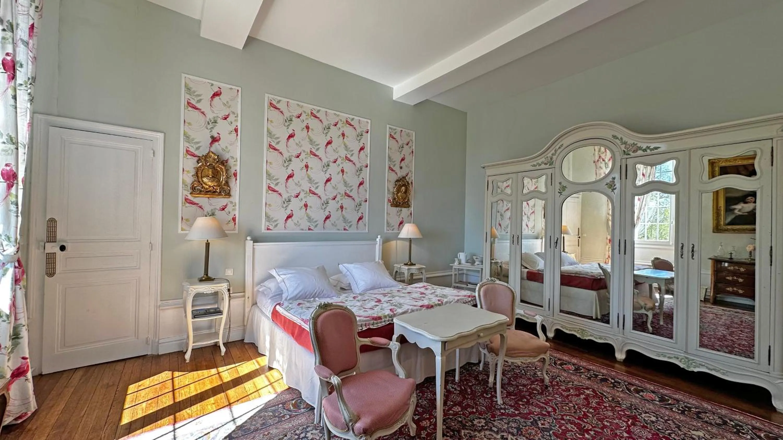 Bed in Château de la Chabroulie