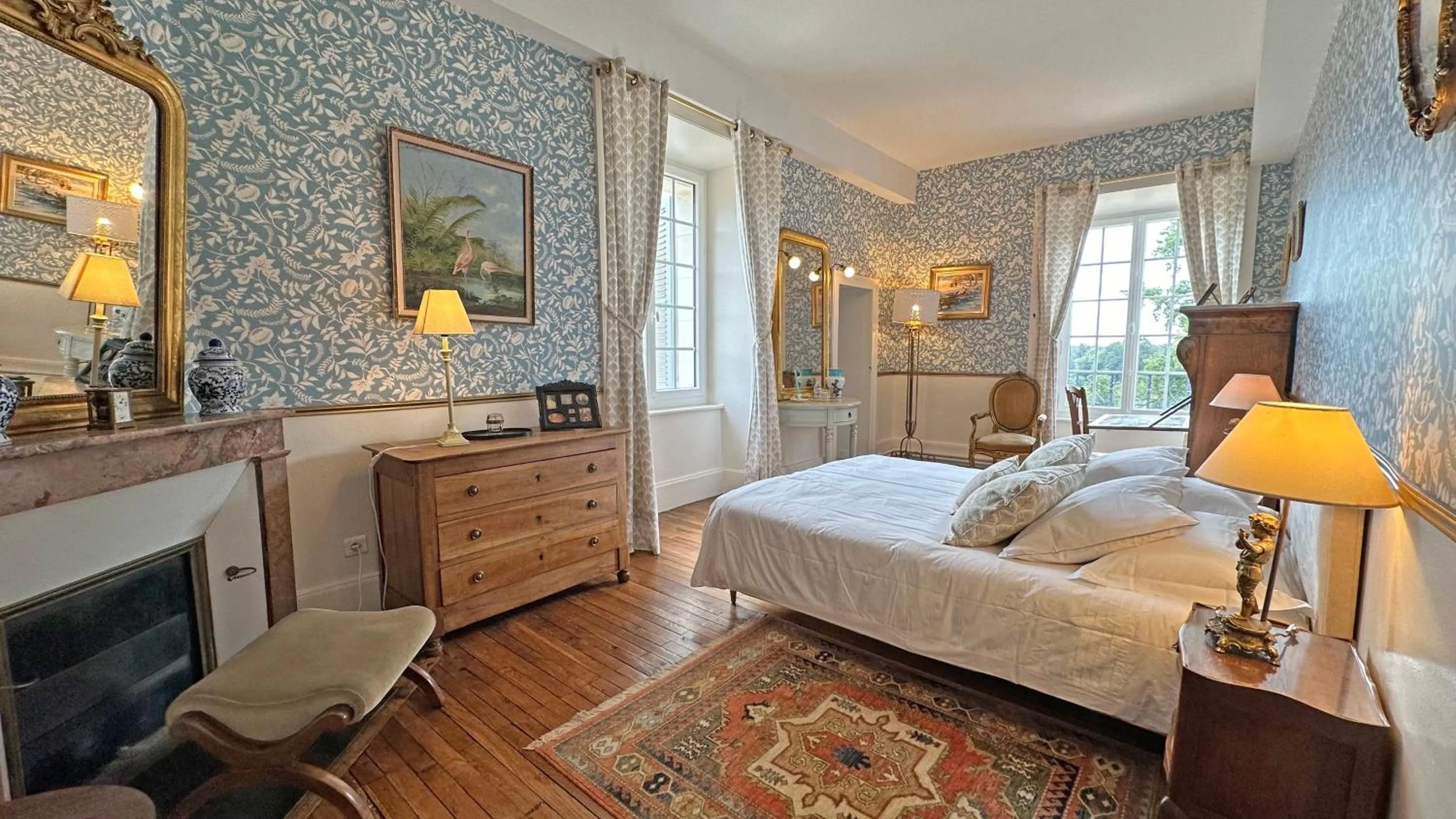 Bed in Château de la Chabroulie