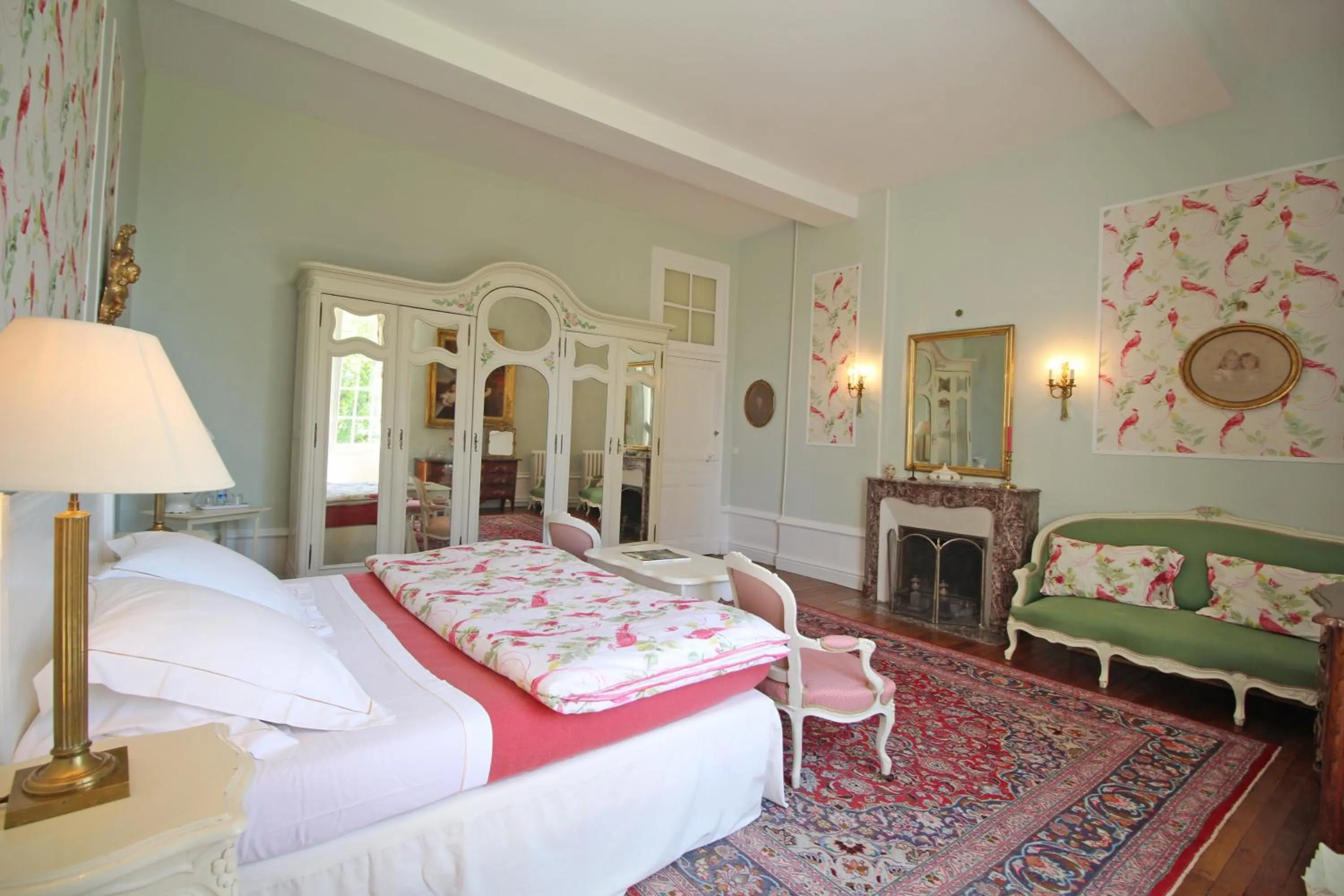 Bed in Château de la Chabroulie