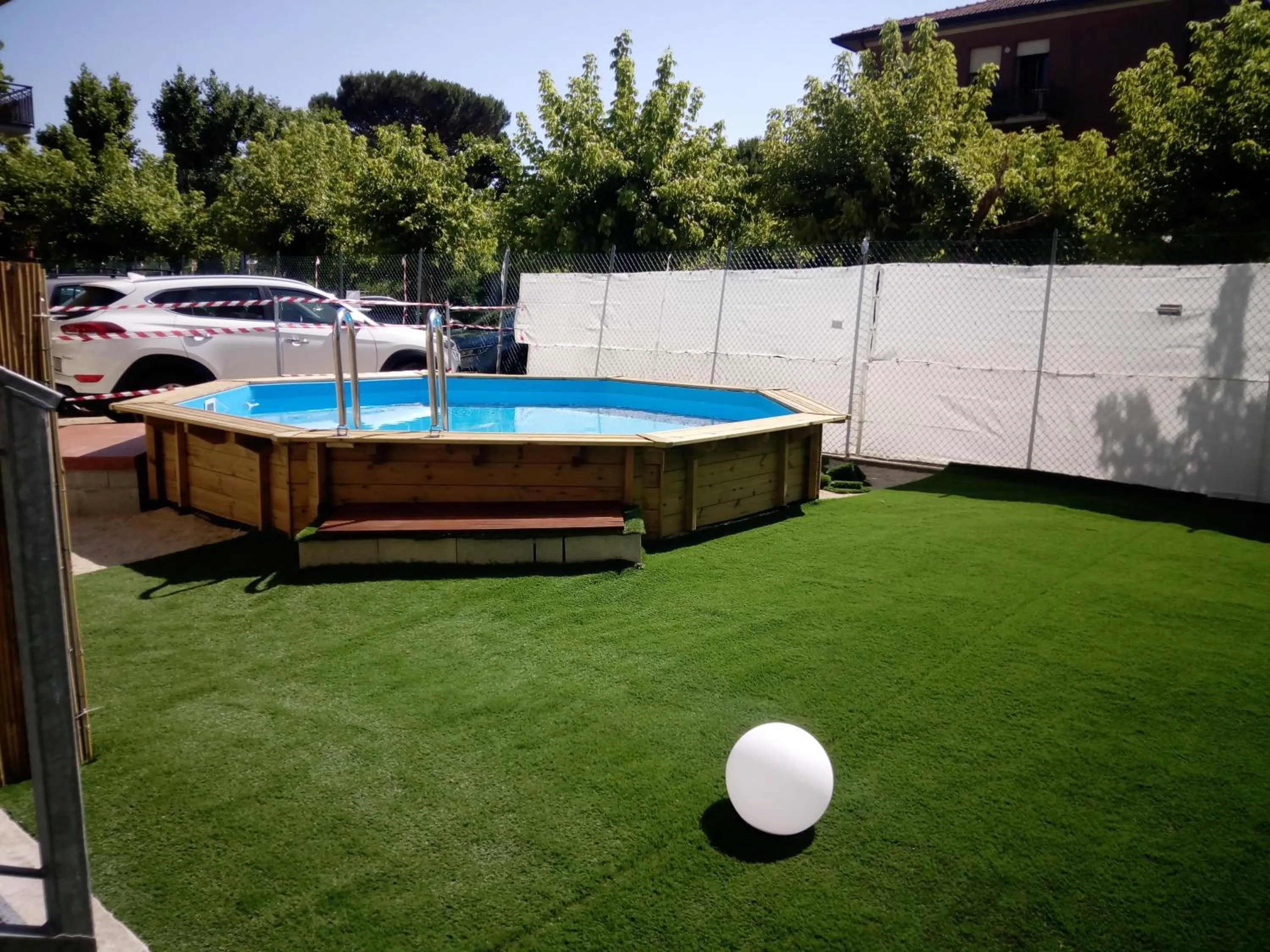 Swimming pool in Hotel Antonella