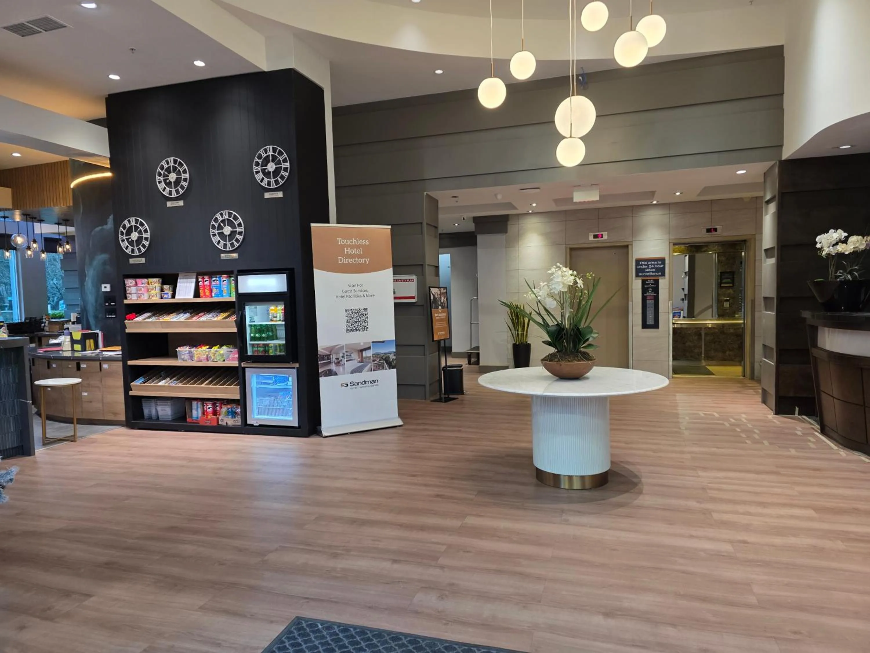 Lobby or reception in Sandman Suites Surrey - Guildford