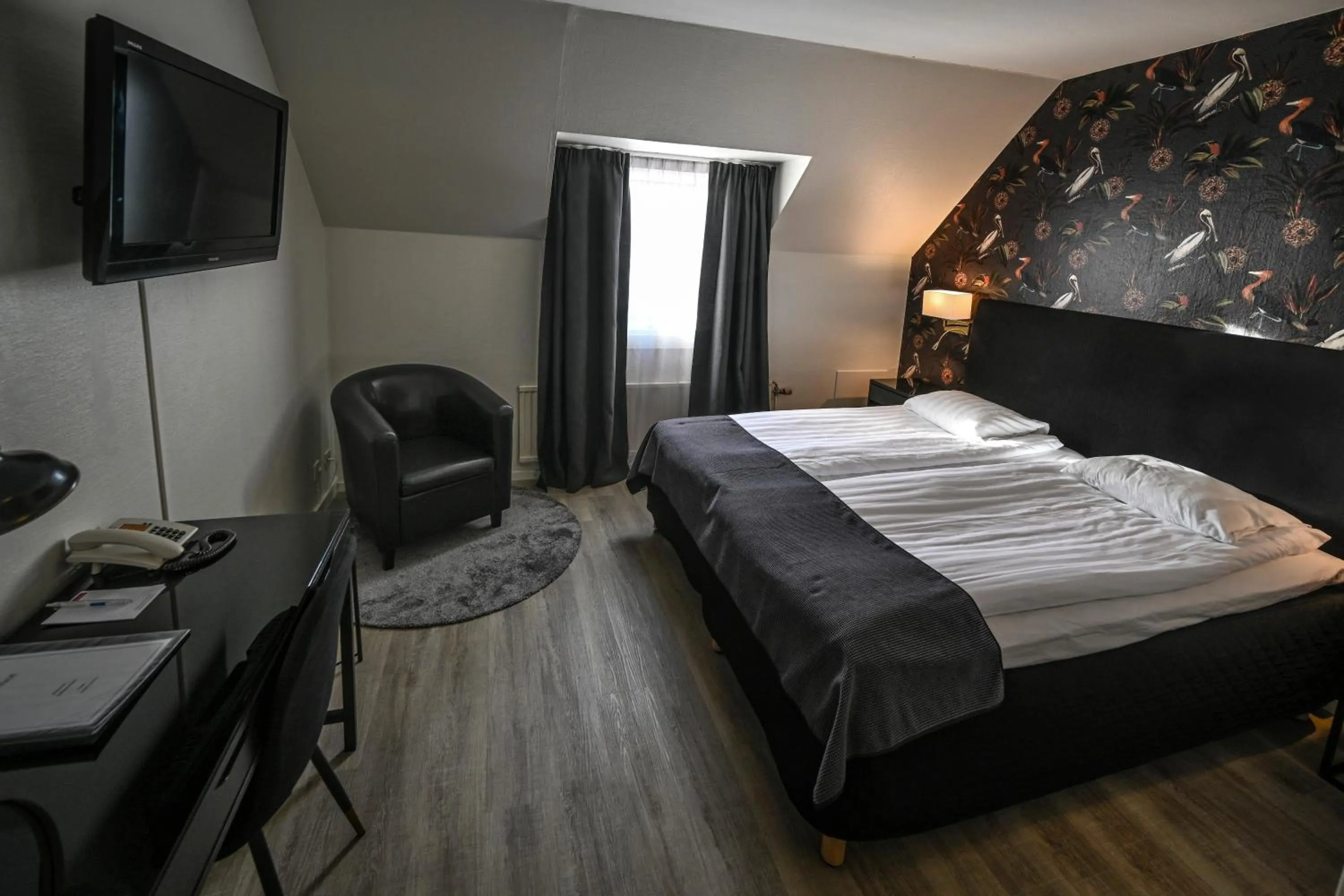 Bedroom, Bed in Hotel Amadeus by First