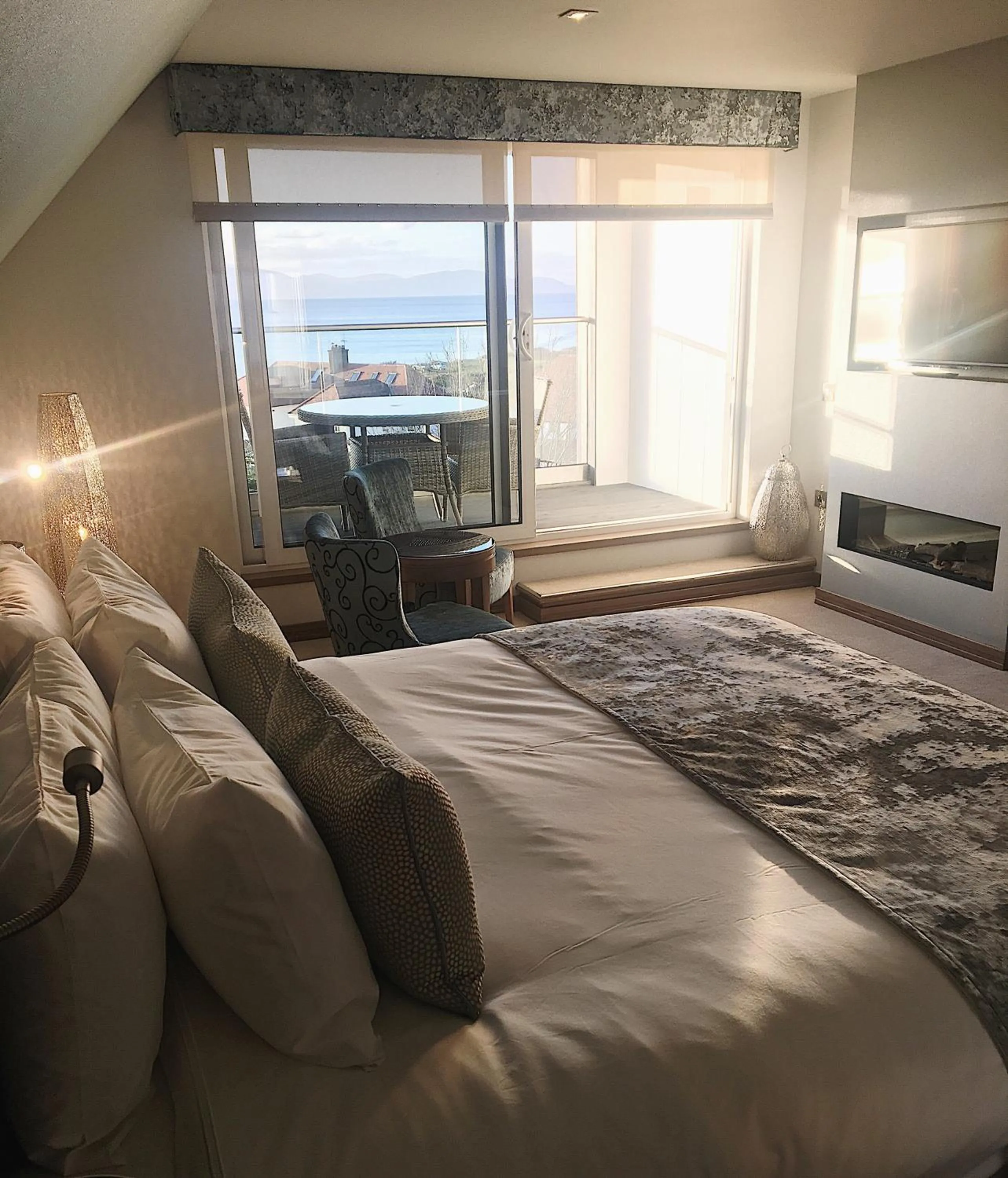 Seating area, Bed in Seamill House Hotel