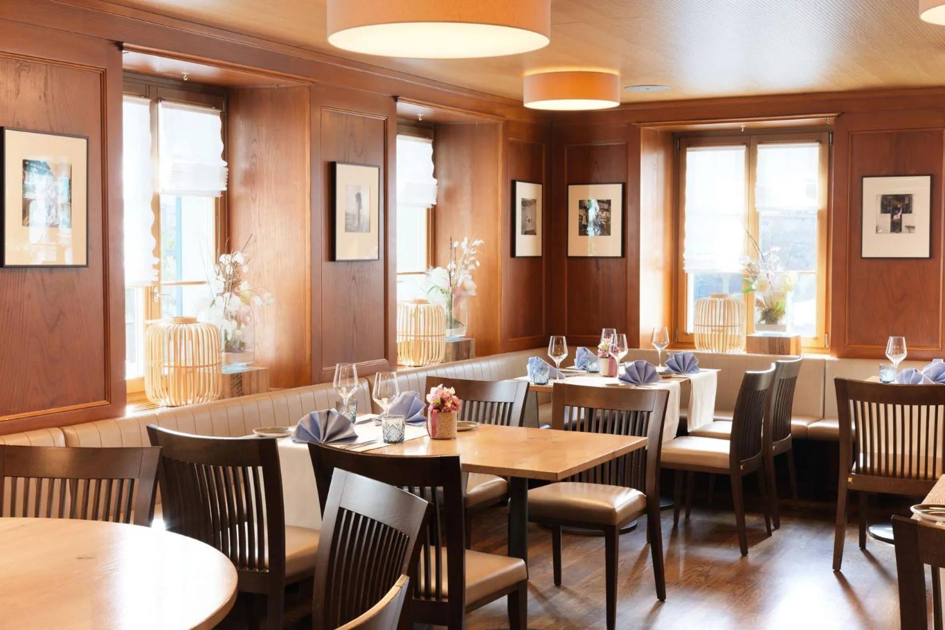 Restaurant/places to eat in Hotel Engel