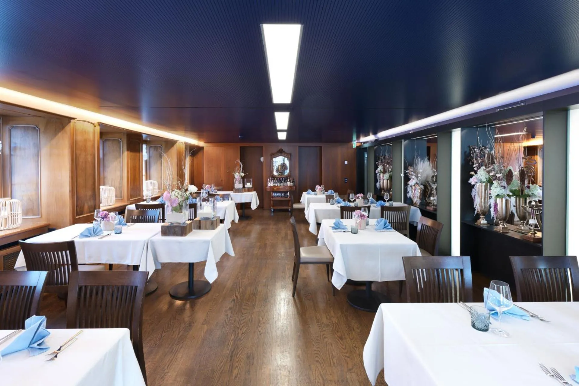 Restaurant/places to eat in Hotel Engel