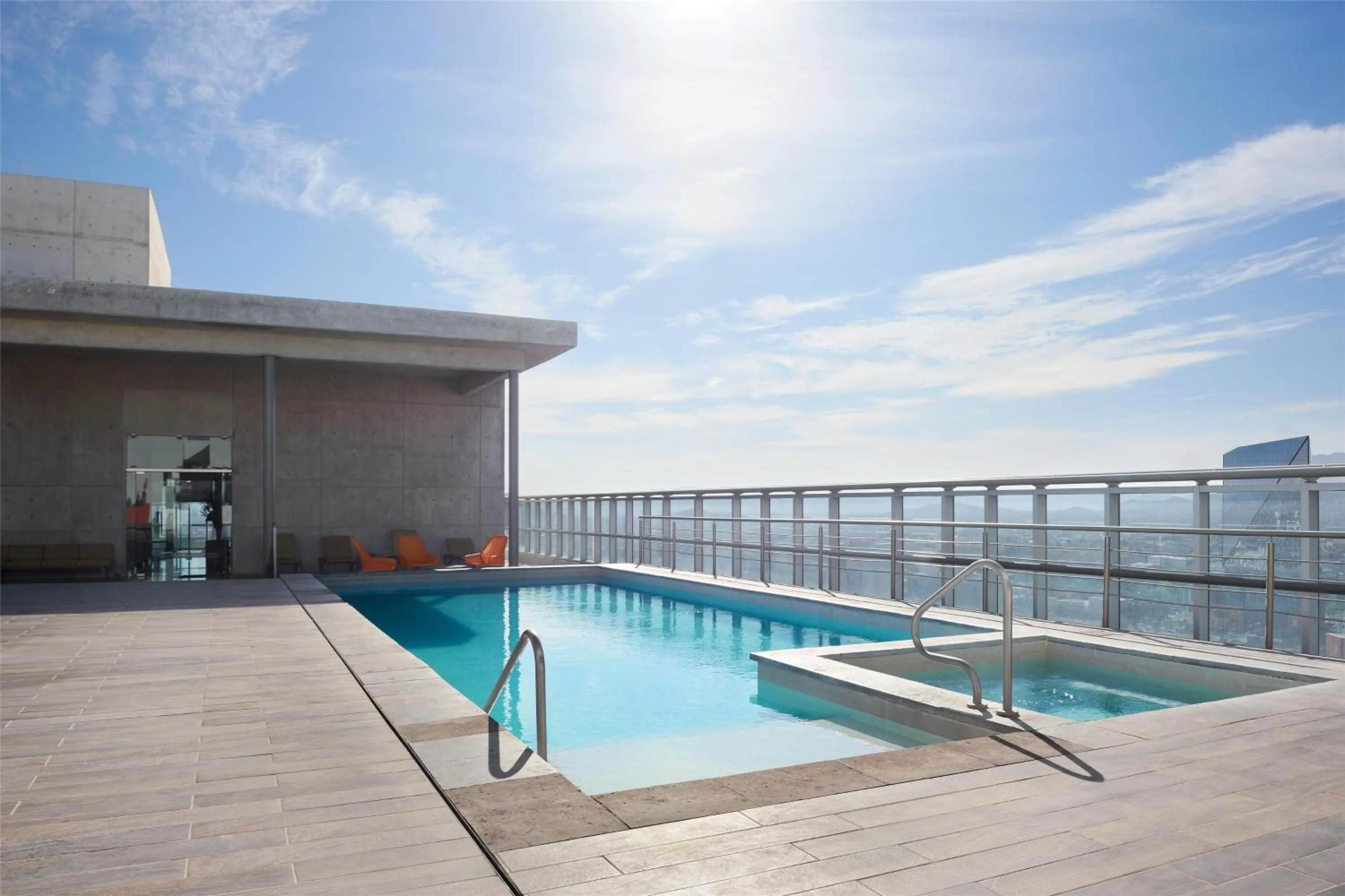 Pool view in Hilton Garden Inn Chihuahua