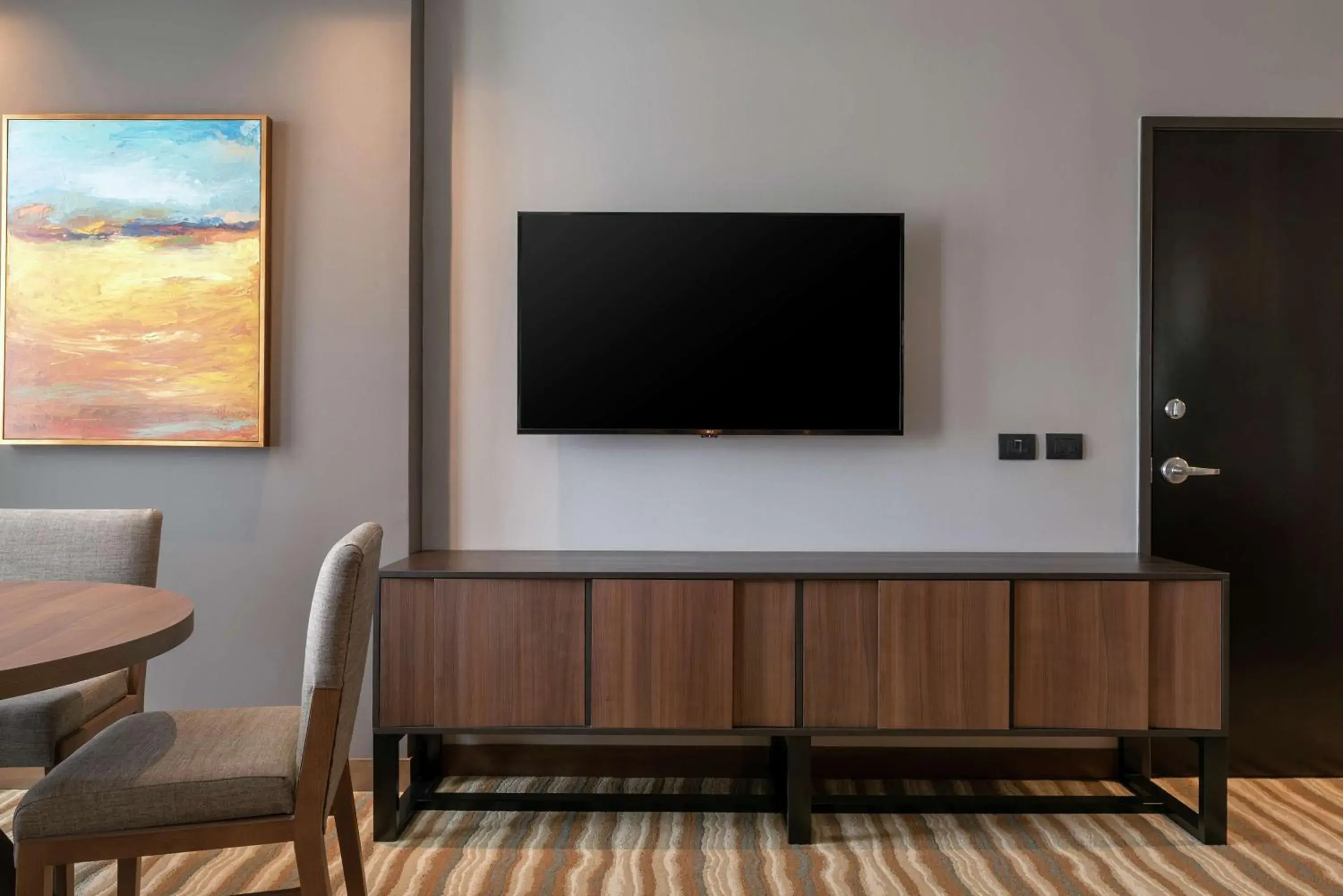 One-Bedroom King Suite in Hilton Garden Inn Chihuahua One-Bedroom King Suite in Hilton Garden Inn Chihuahua