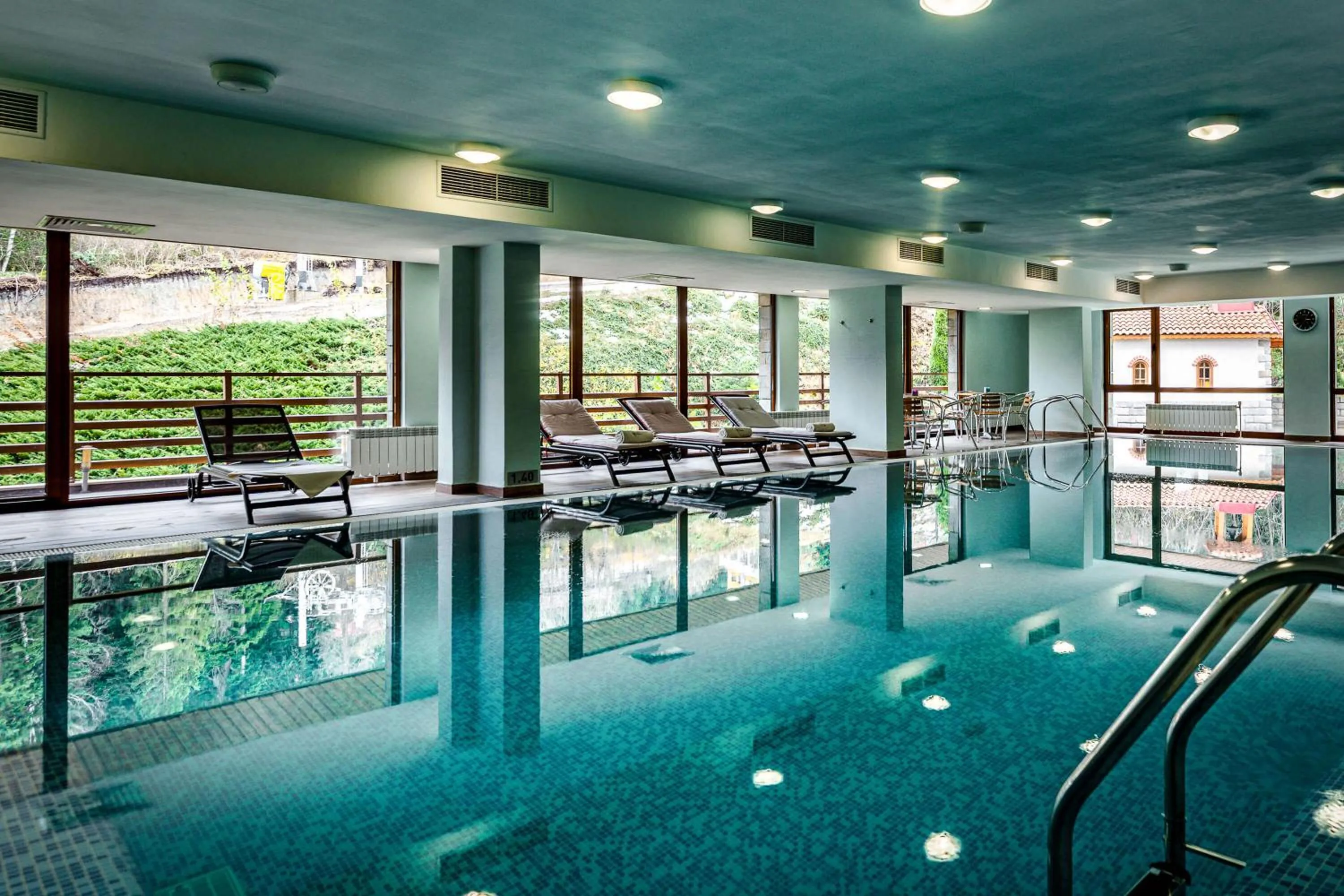 Swimming pool in Musala Hotel