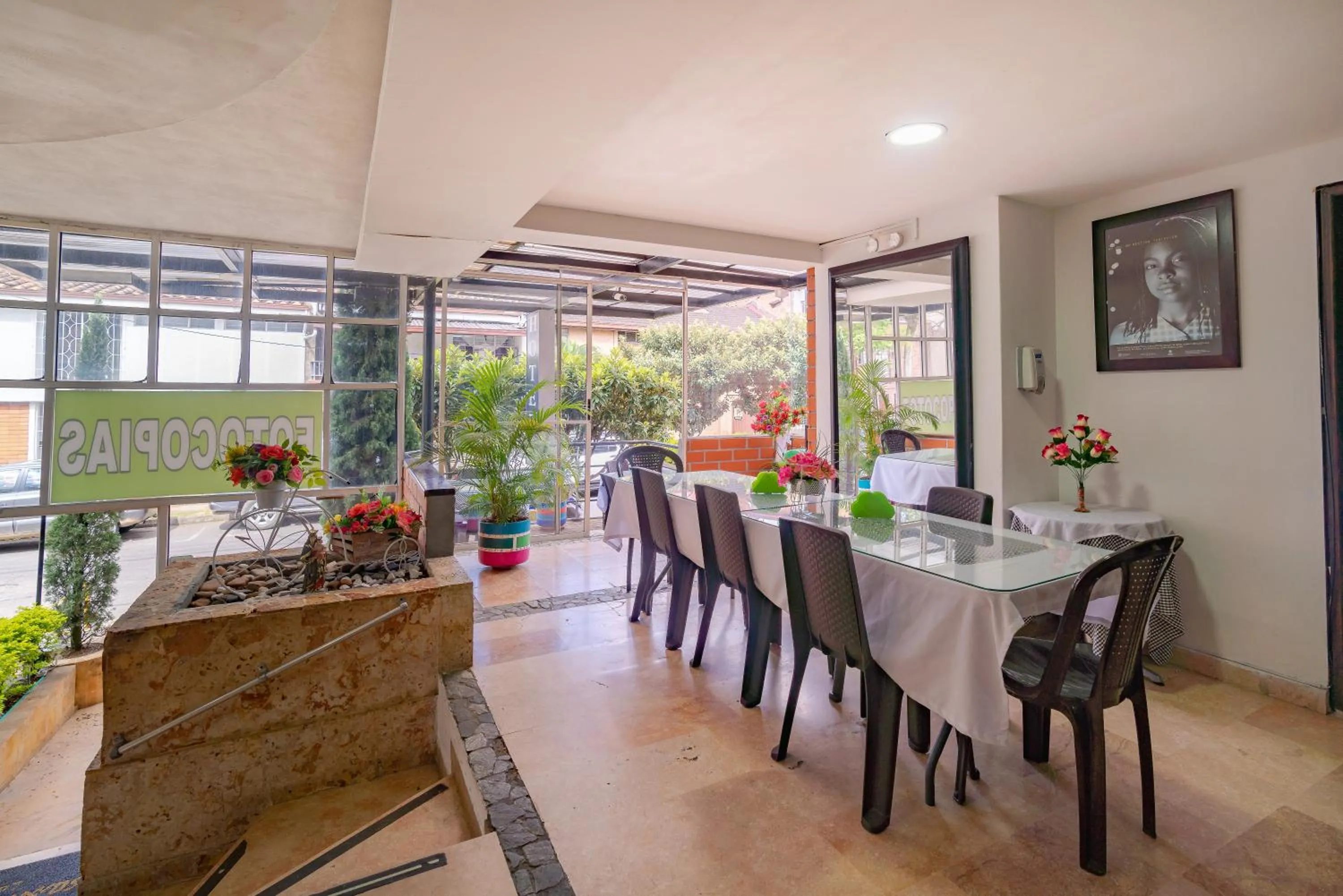 Living room in Hotel Casa Blanca Laureles