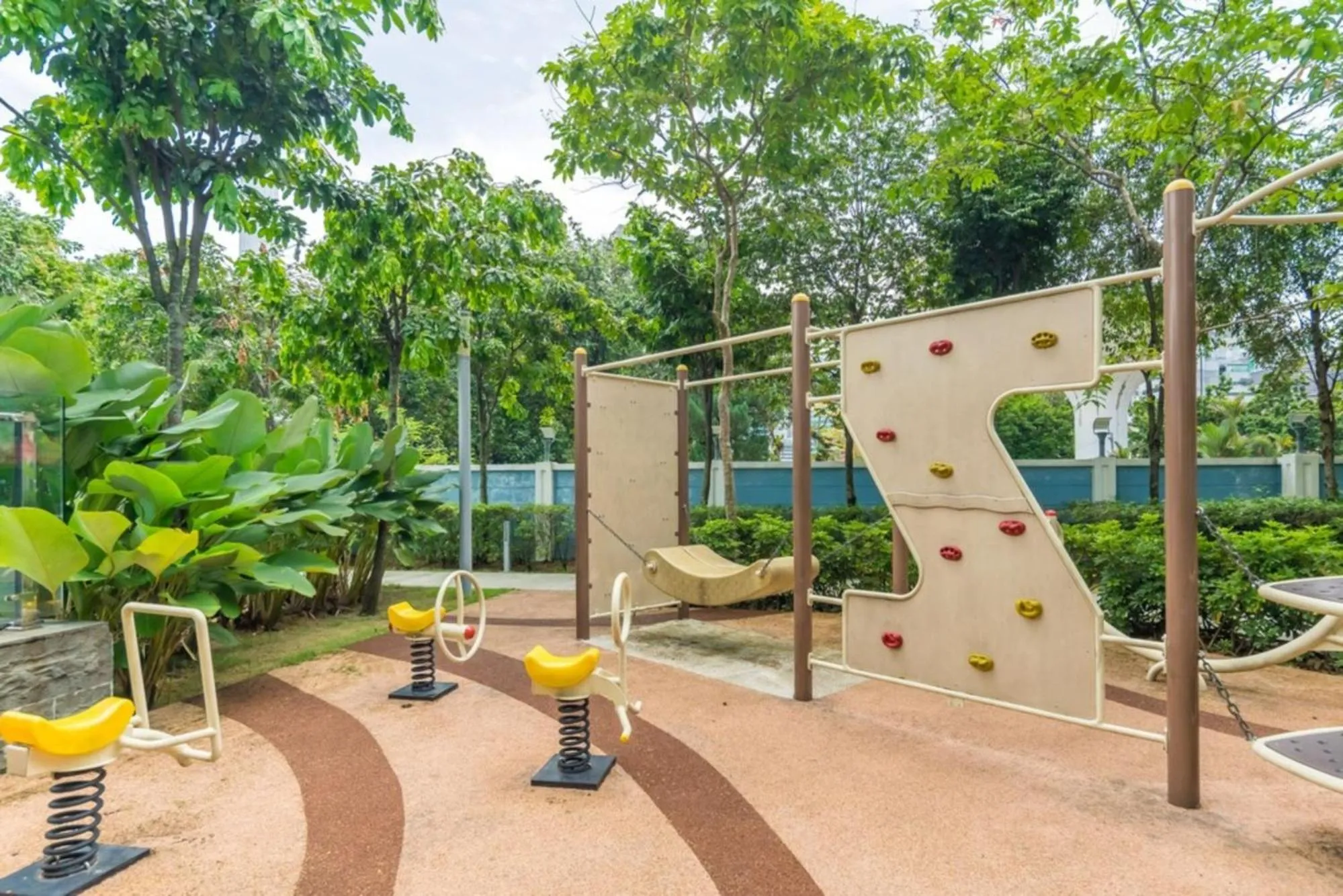 Children play ground in Suasana Bukit Ceylon Residence