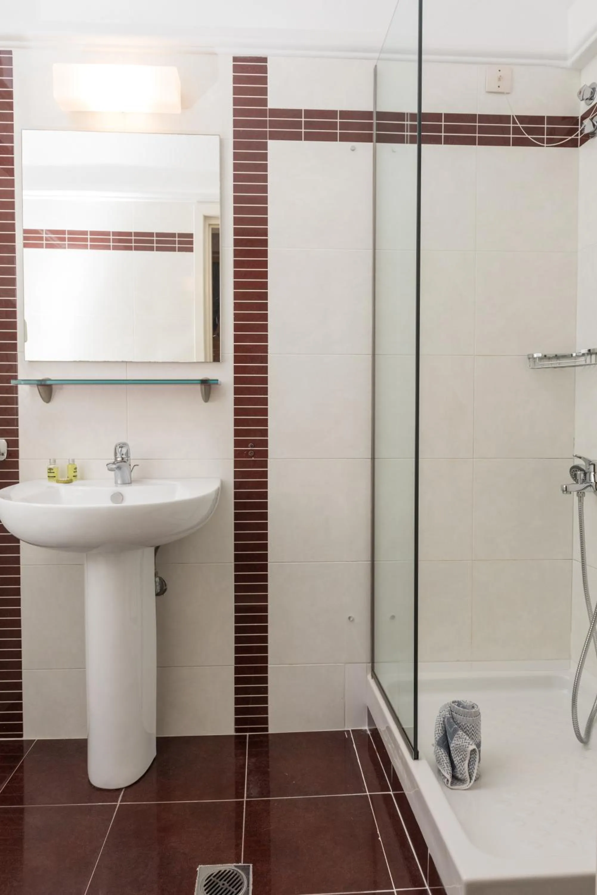 Shower in Regina Mare Hotel