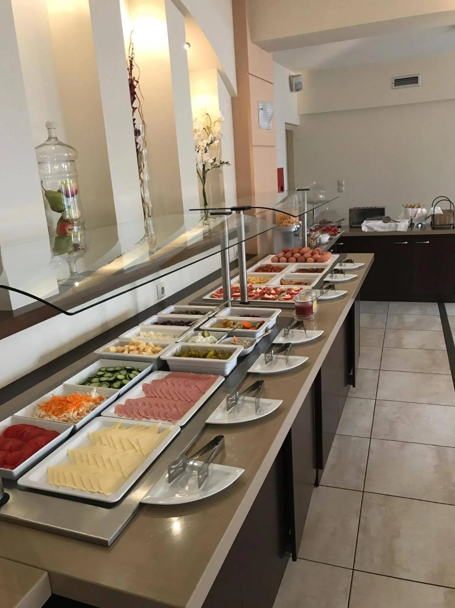 Buffet breakfast in Regina Mare Hotel