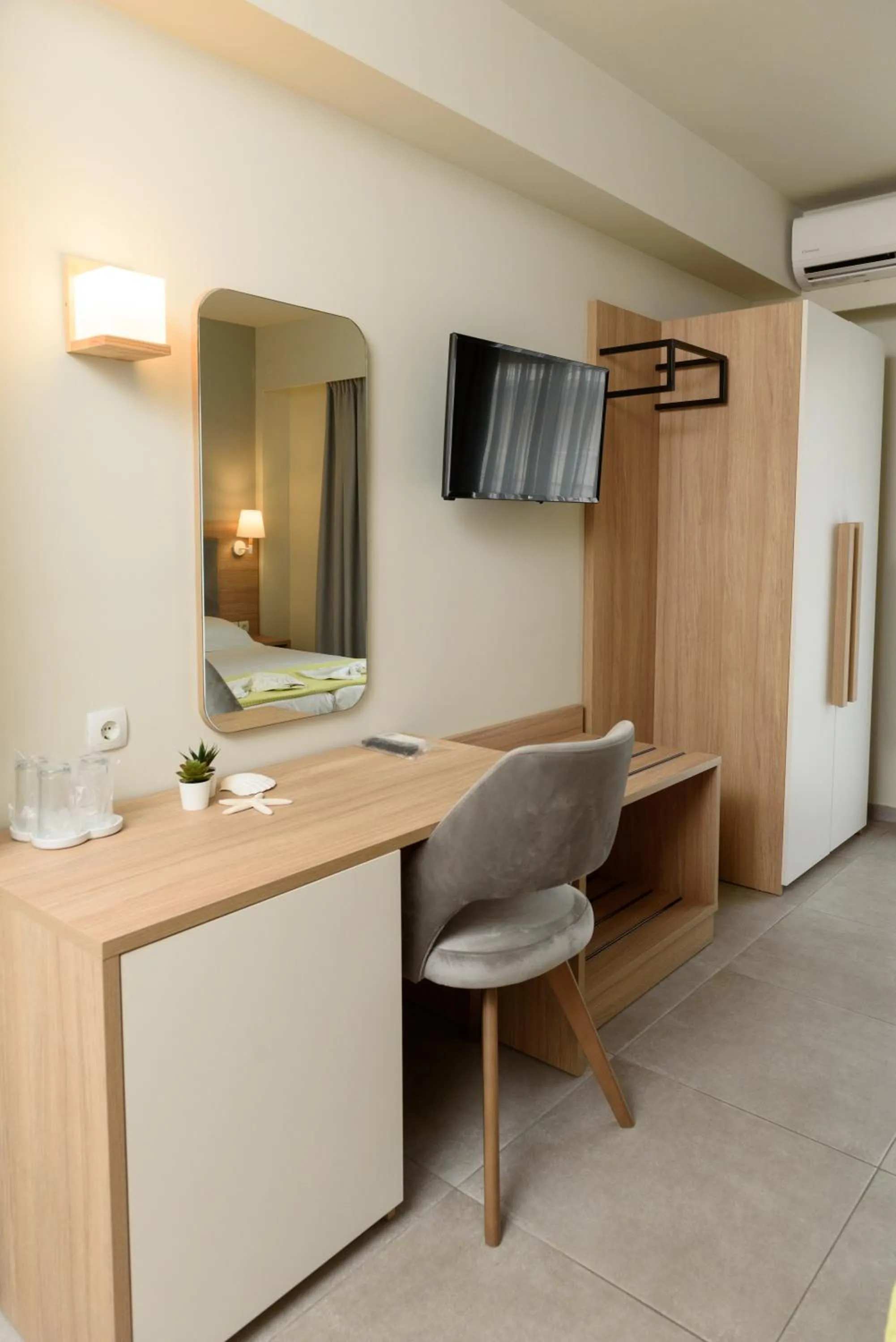 TV and multimedia in Regina Mare Hotel