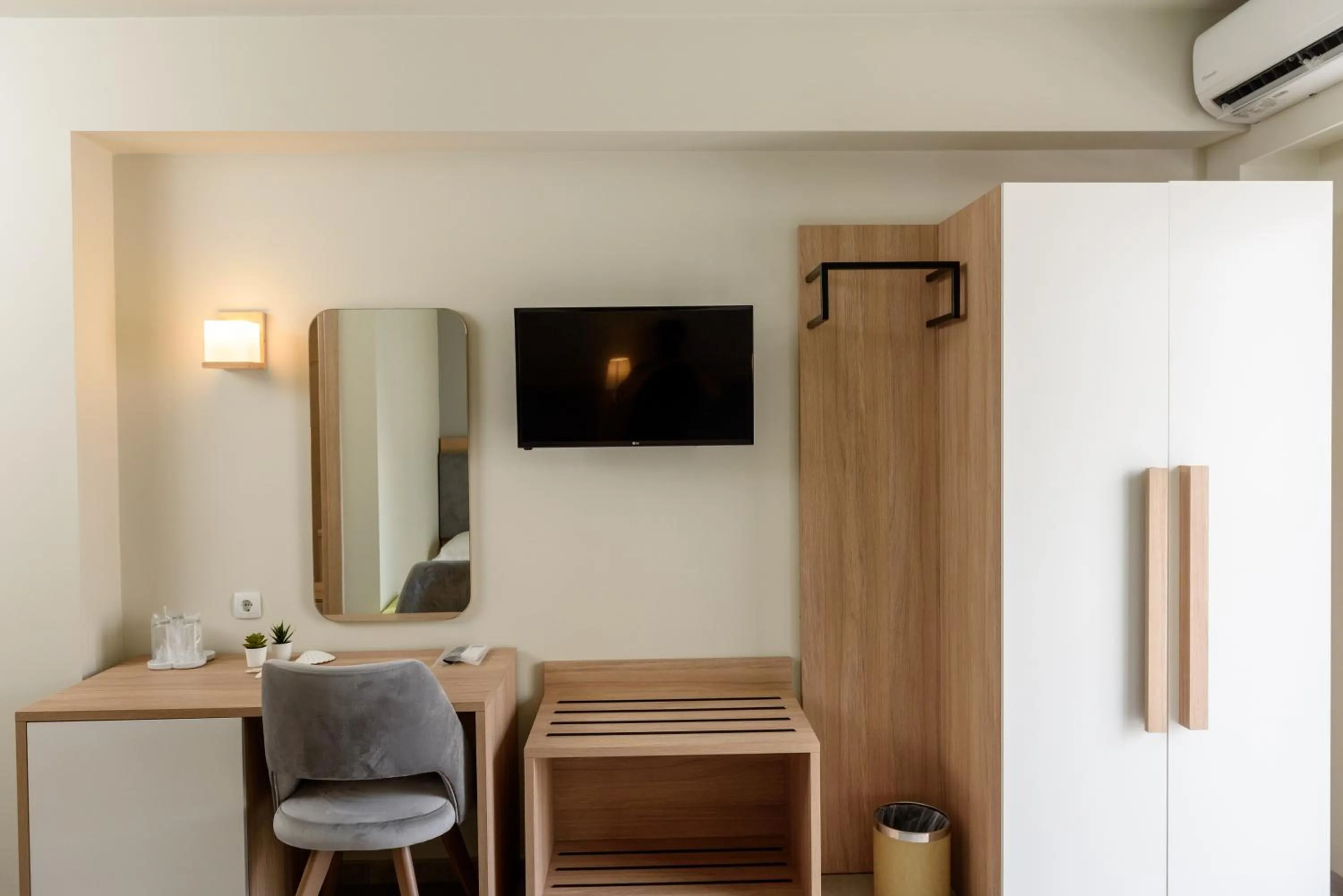 TV and multimedia in Regina Mare Hotel