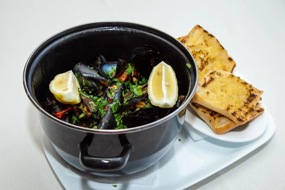 Food and drinks in Hotel Bueno