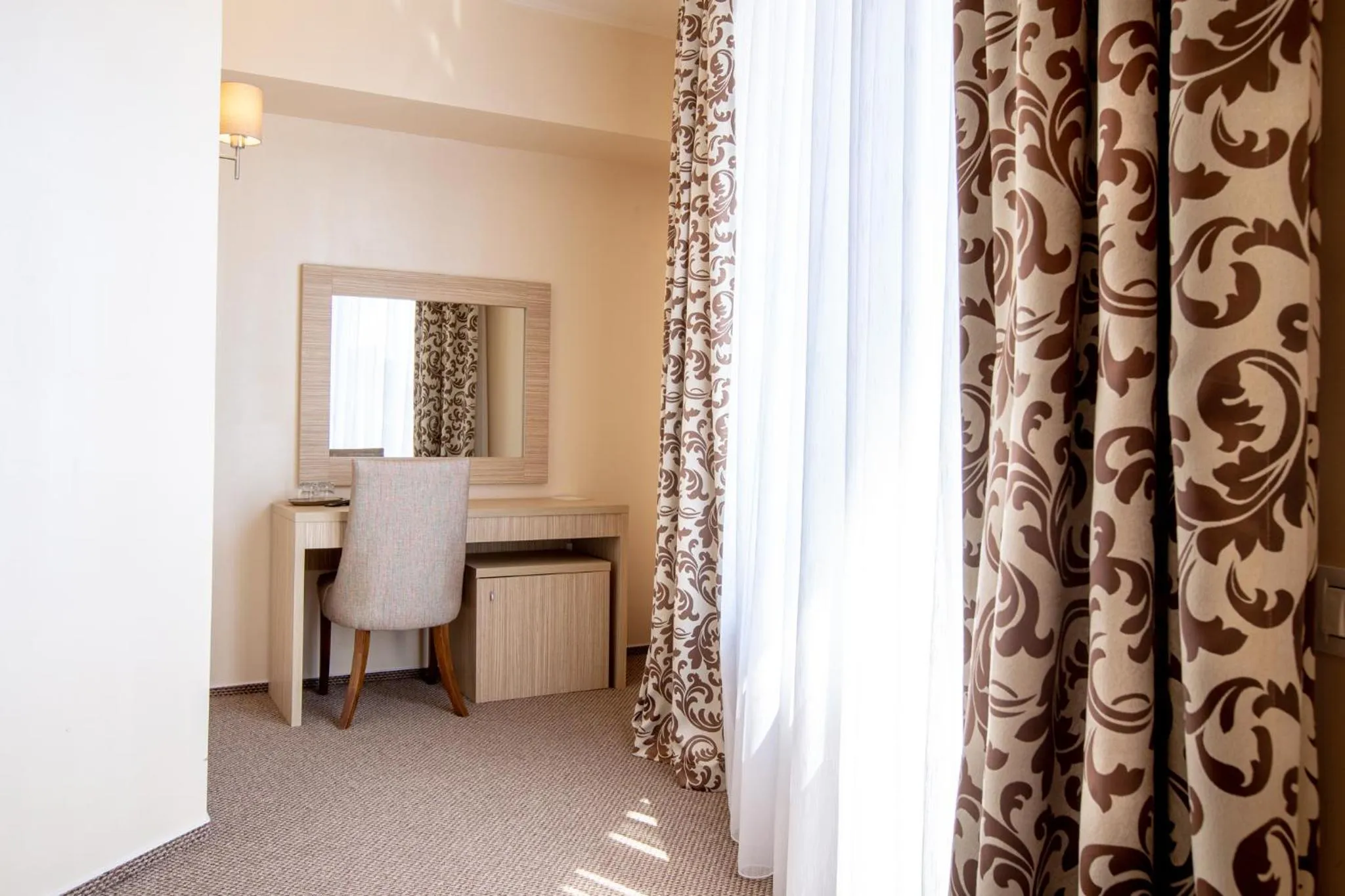 TV and multimedia in Hotel Bueno